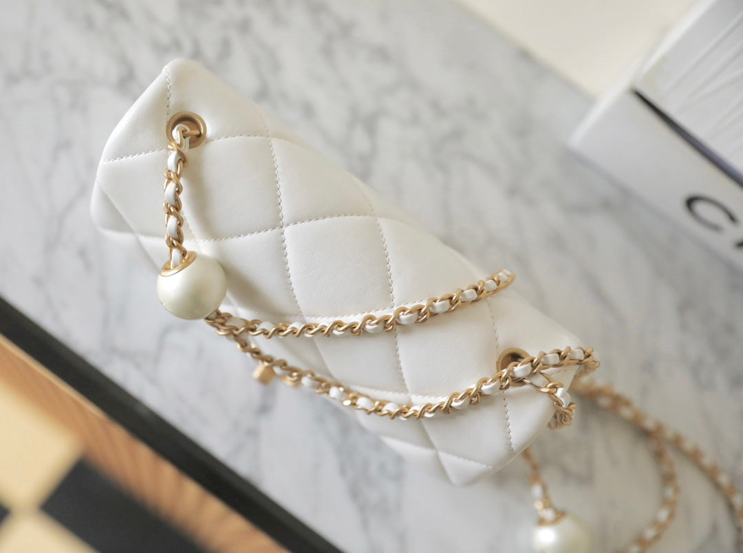 cc 24s mini flap bag 20cm white lambskin pearl ball mysite