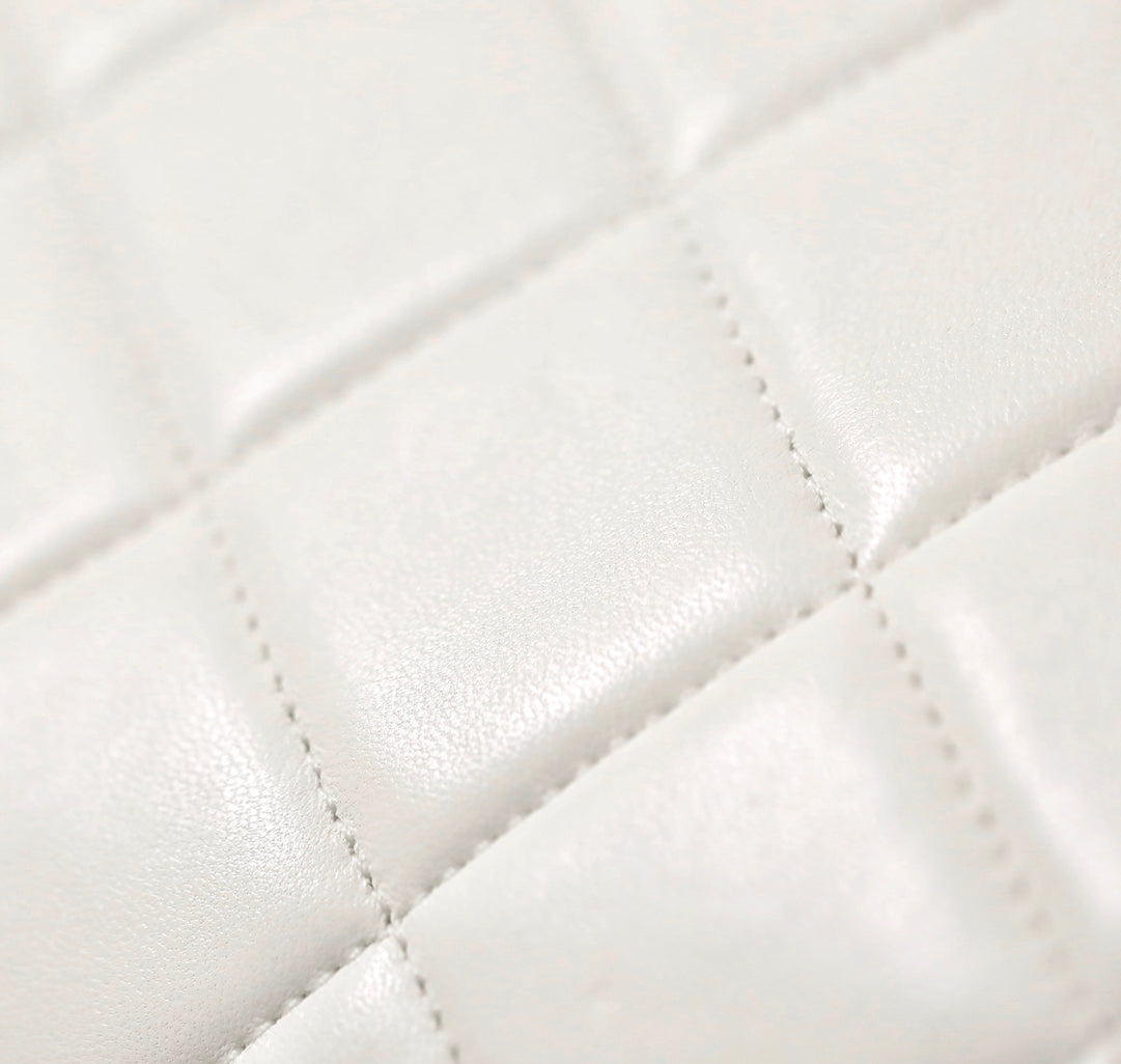 cc 24s mini flap bag 20cm white lambskin pearl ball mysite