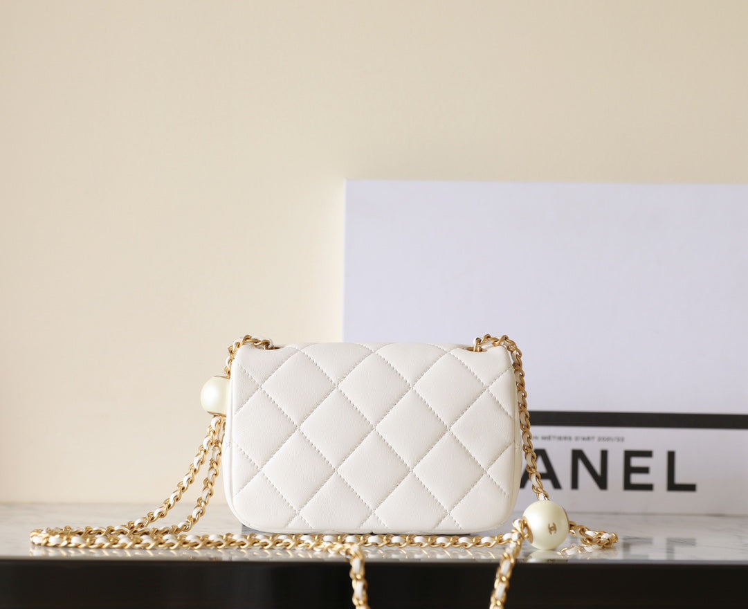 cc 24s mini flap bag 17cm white lambskin pearl ball mysite