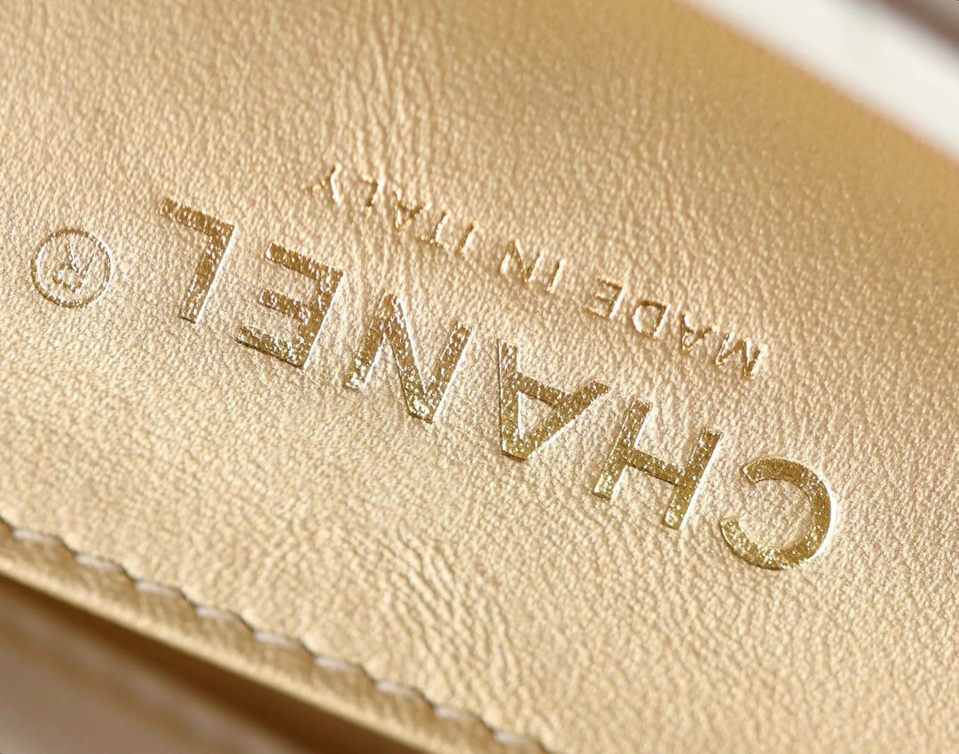 cc 24s mini flap bag 17cm white lambskin pearl ball mysite