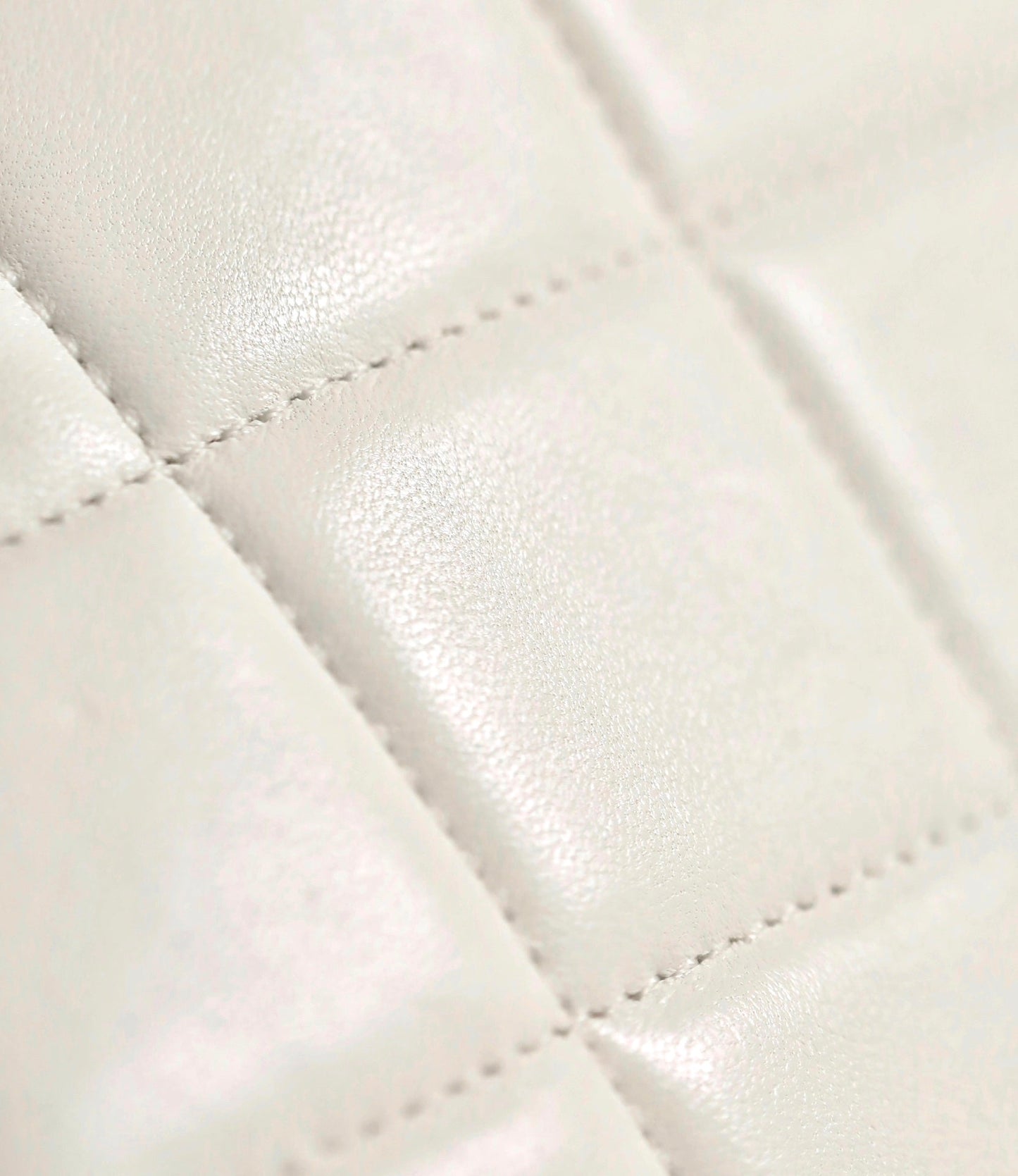 cc 24s mini flap bag 17cm white lambskin pearl ball mysite