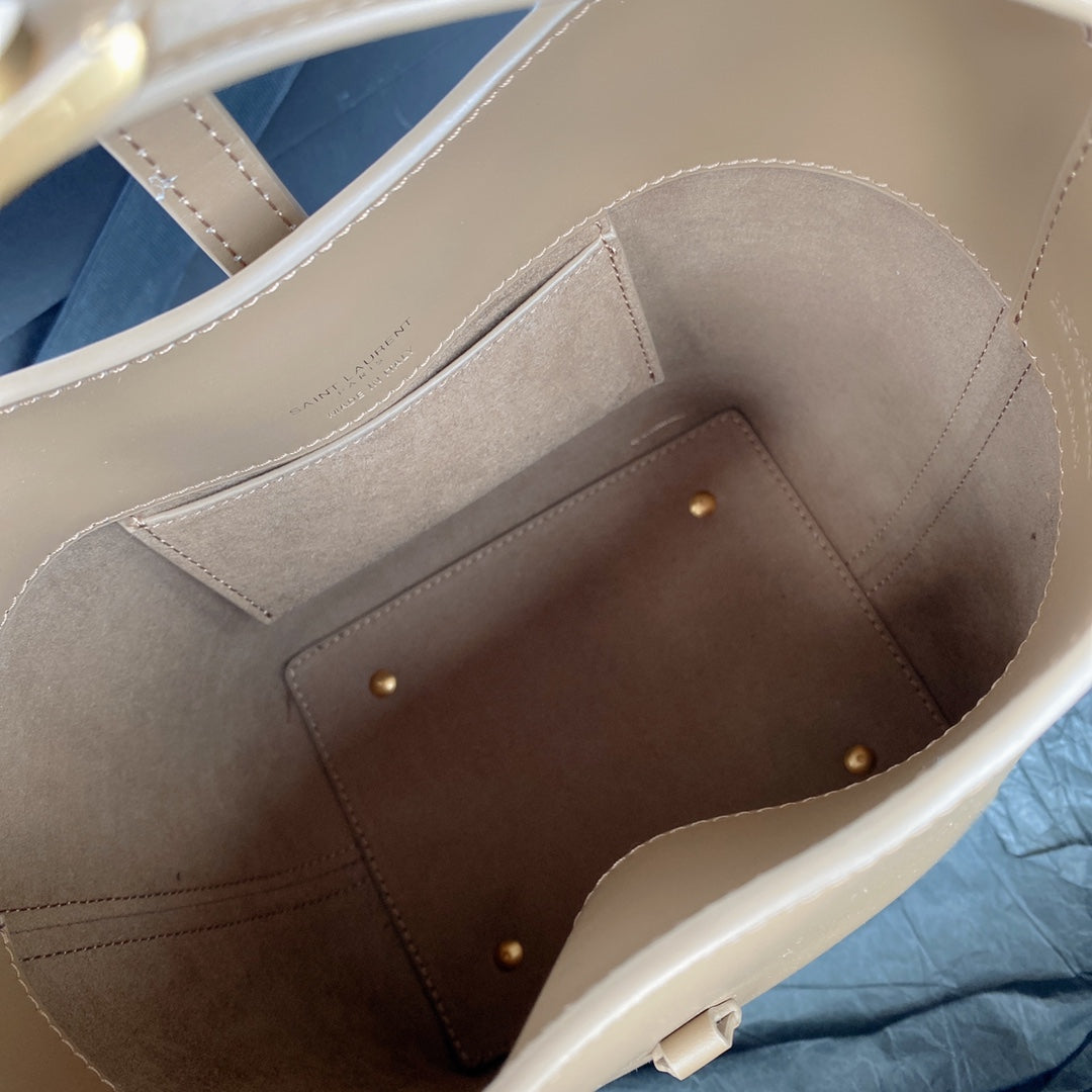 le 37 small 17cm dark beige shiny calfskin mysite