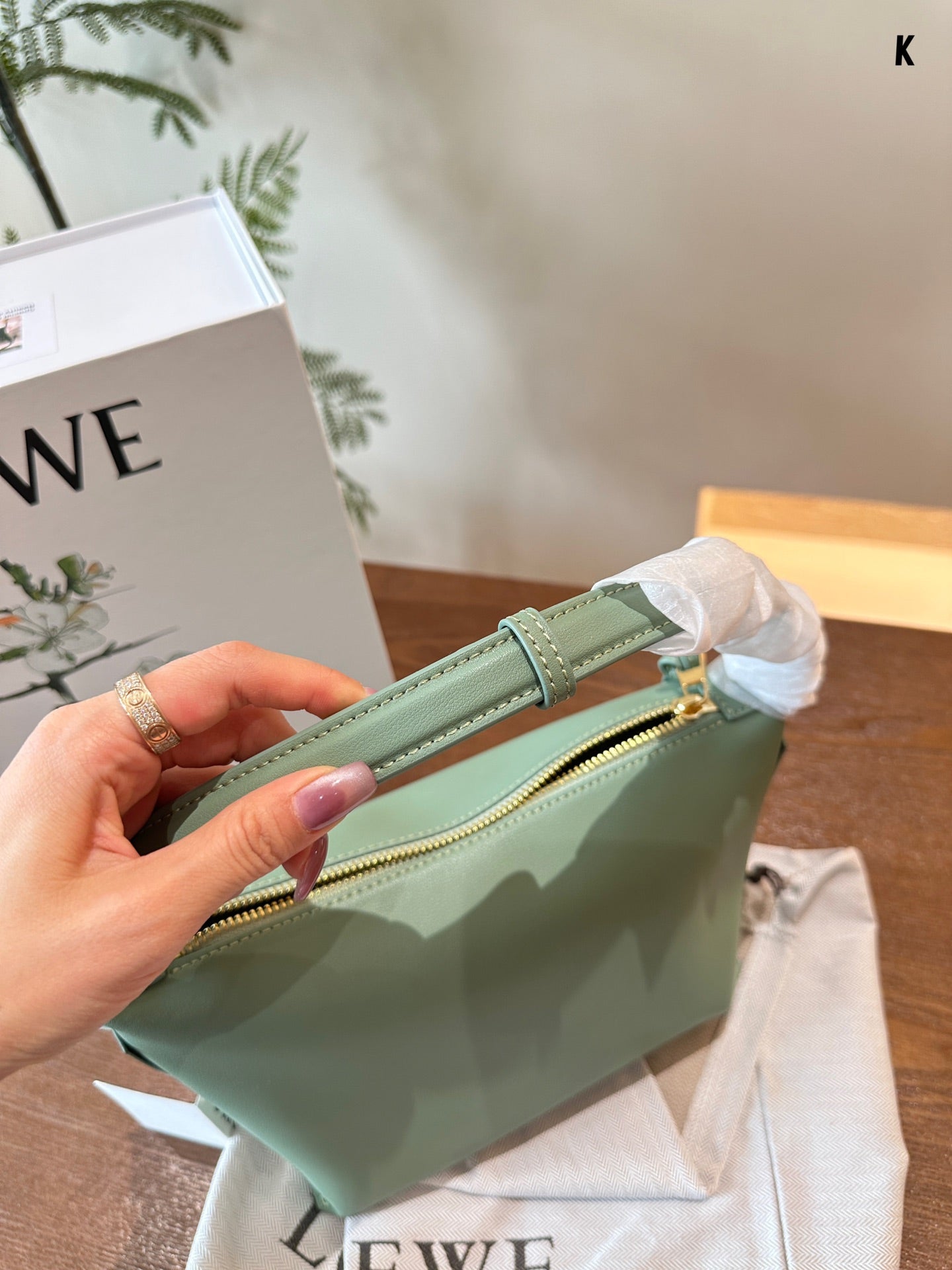 LOE LUNA HOBO 20 BAG IN GREEN MINT CALFSKIN mysite