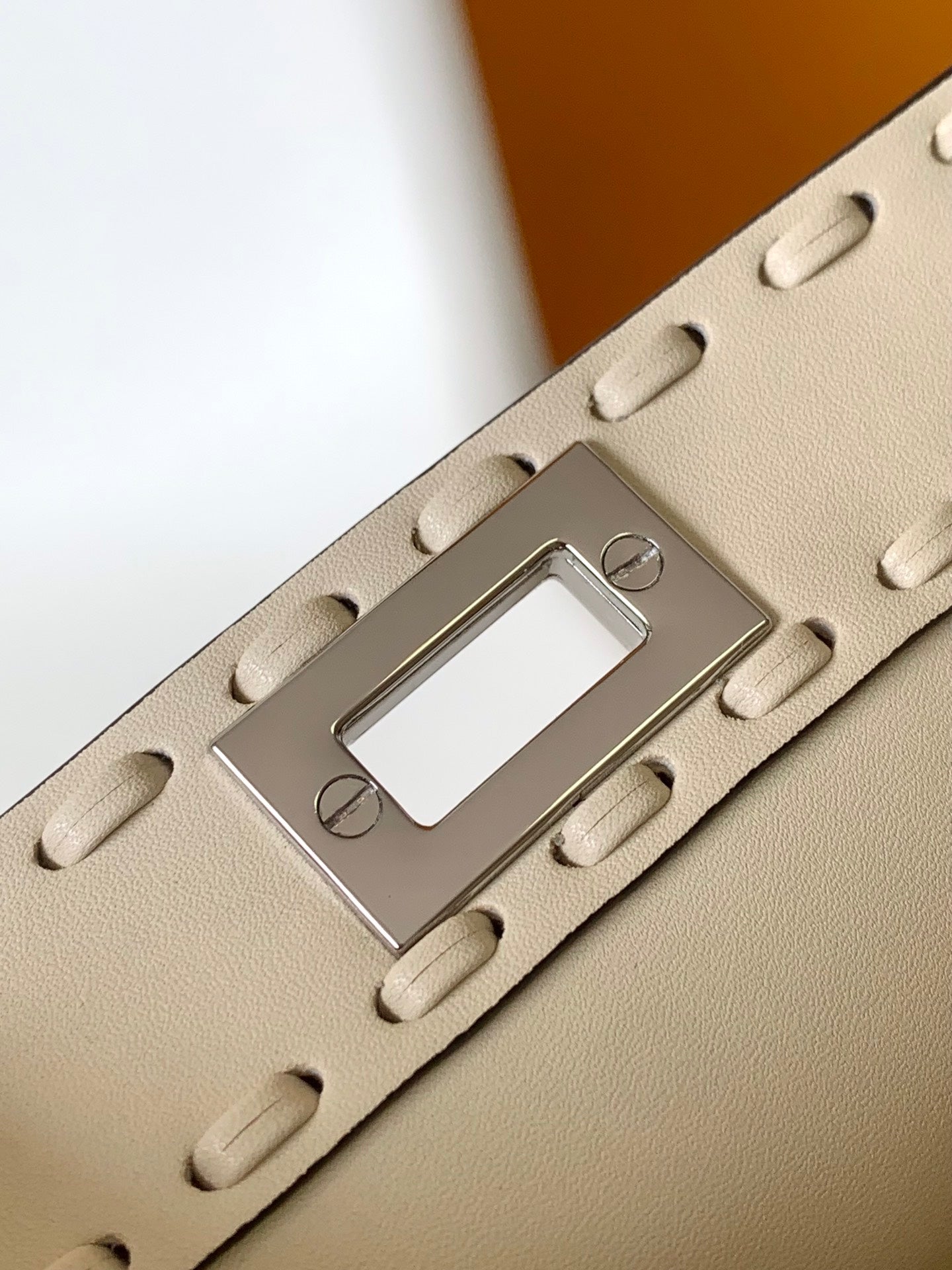 Peekaboo ISeeU Petite 20 Bag Ivory Leather Shw mysite