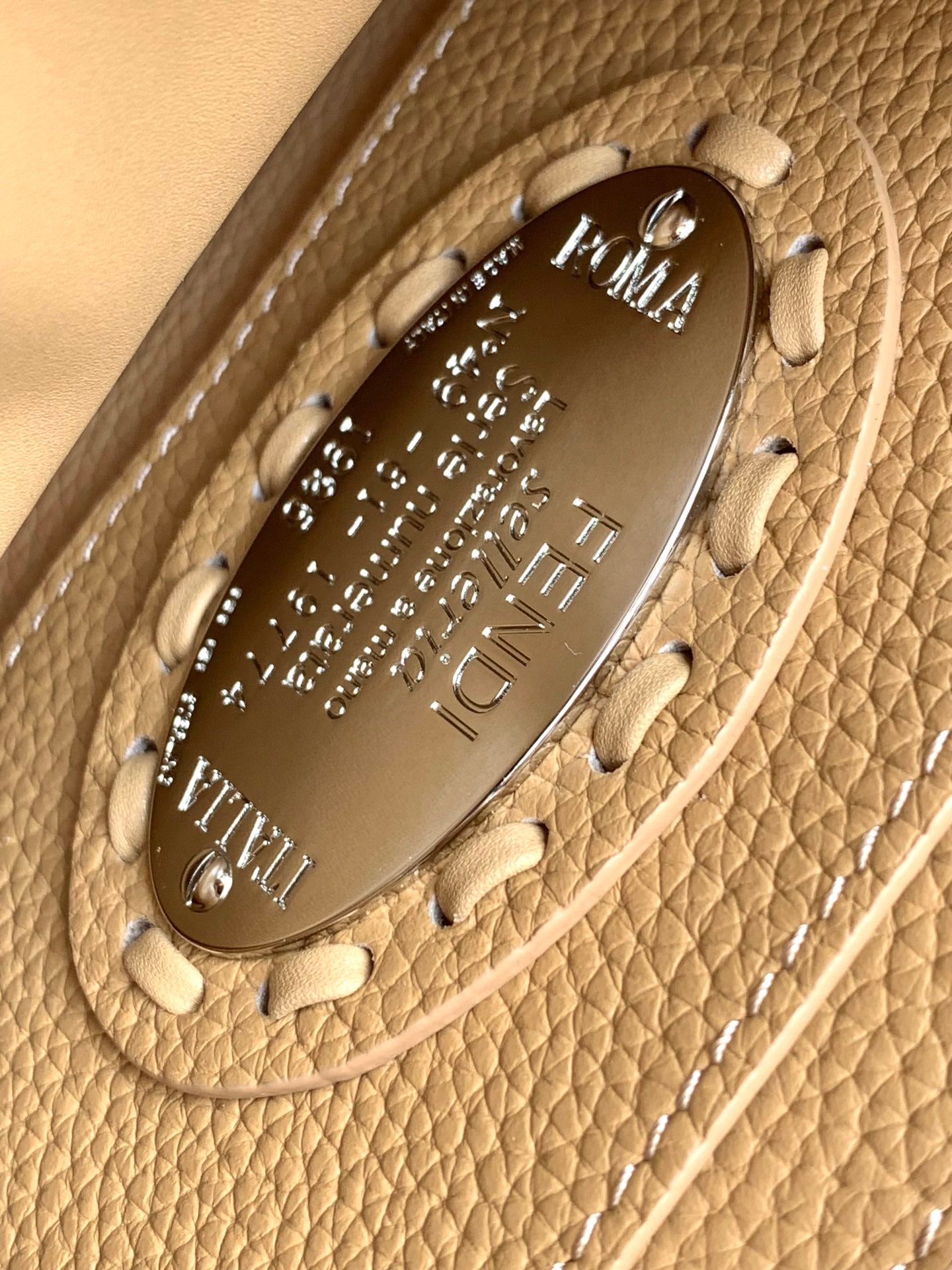 Peekaboo ISeeU Petite 20 Bag Light Brown Leather Shw mysite