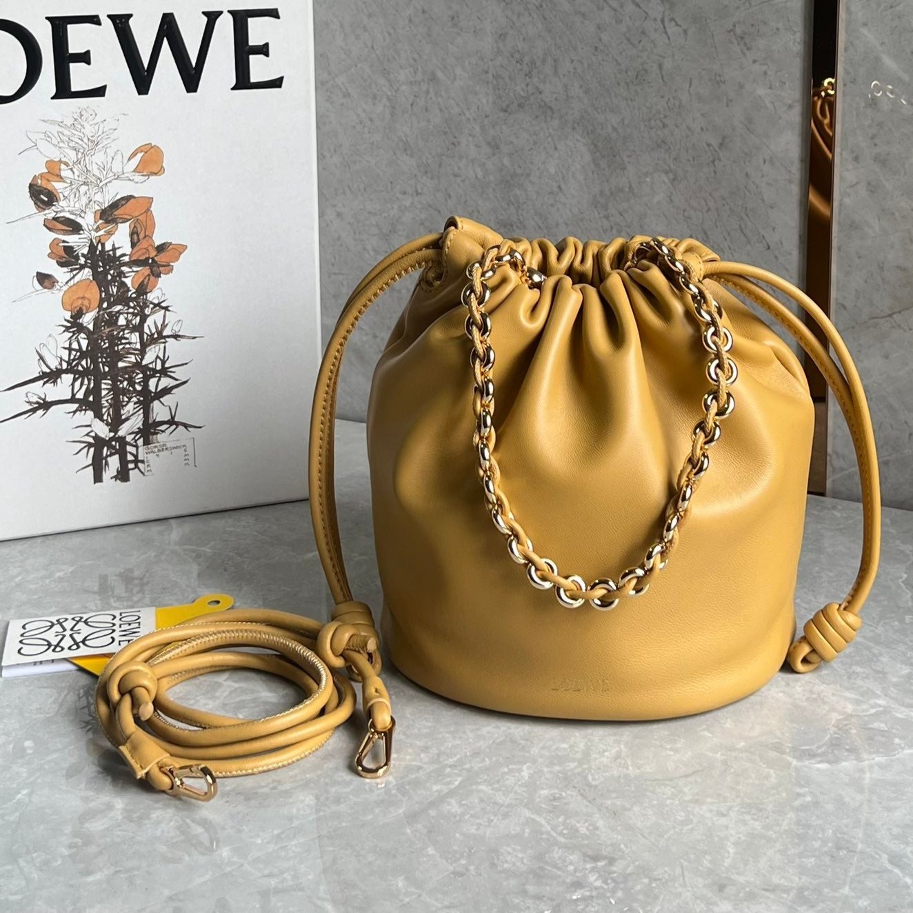 LOE 32 FLAMENCO PURSE BUCKET IN SAHARA MELLOW NAPPA LAMBSKIN mysite