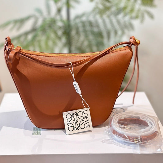 LOE LUNA HOBO 27 BAG IN WARM DESSERT CALFSKIN mysite