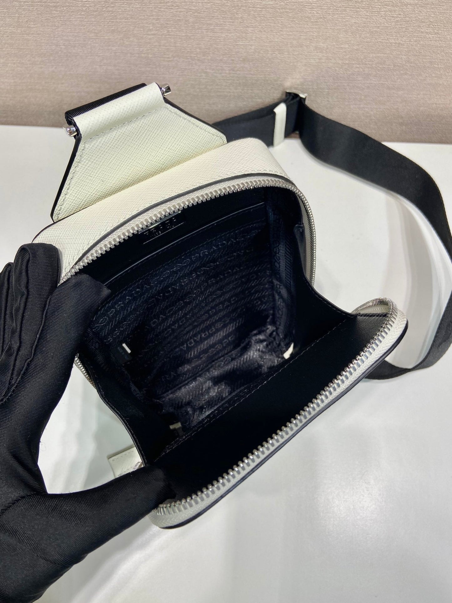 CHEST BAG 20 IN WHITE SAFFIANO LEATHER mysite