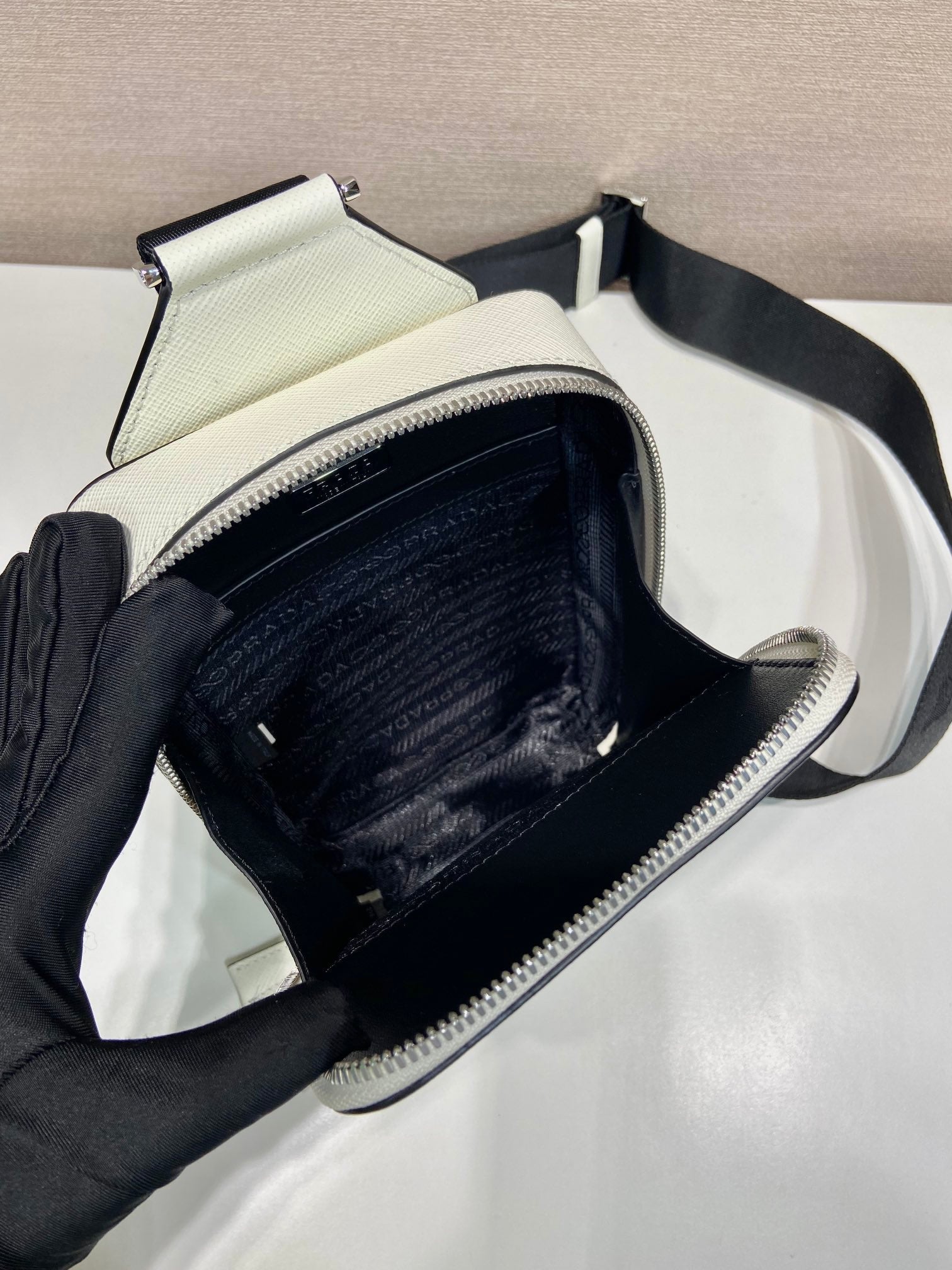 CHEST BAG 20 IN WHITE SAFFIANO LEATHER mysite