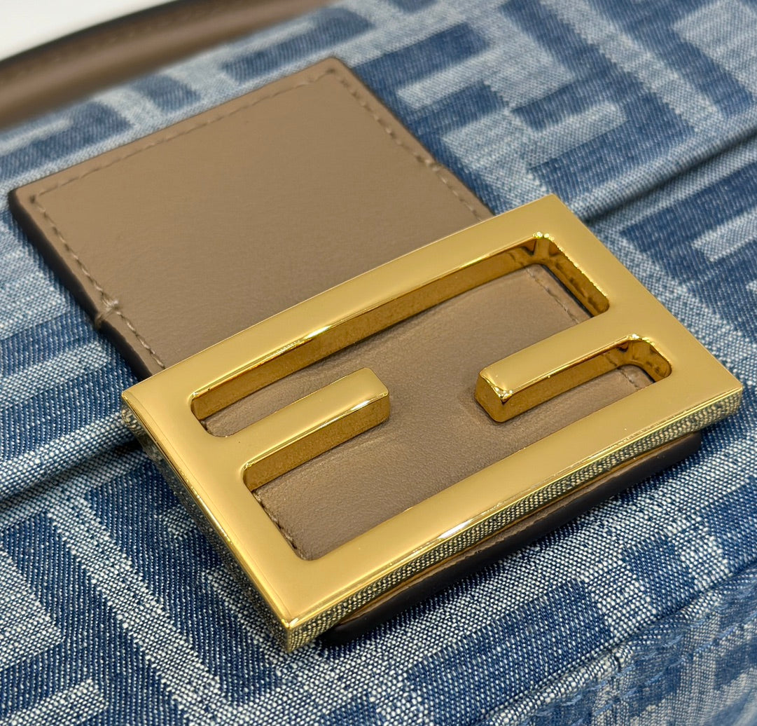 BAGUETTE MINI 19 BAG IN CERULEAN BLUE MONOGRAM DENIM WITH GOLD HARDWARE mysite