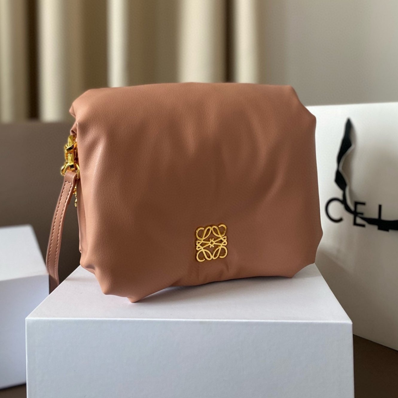 LOE MINI PUFFER GOYA 23 BAG IN CAMEL SHINY NAPPA LAMBSKIN mysite