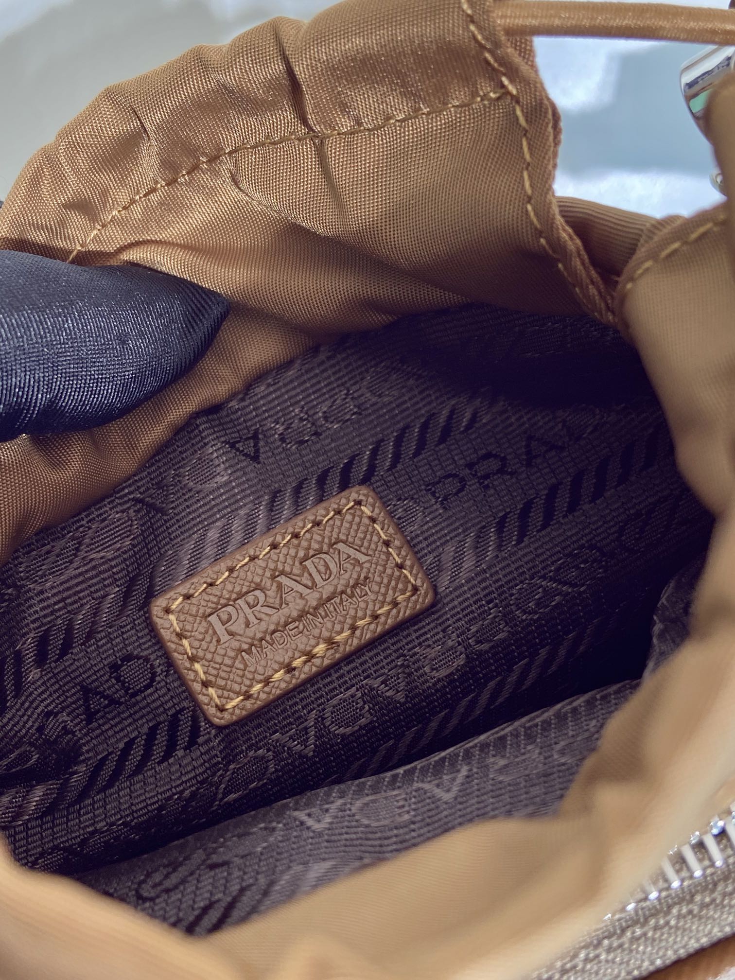 PHONE BAG 18 IN SEPIA BROWN RE-NYLON mysite