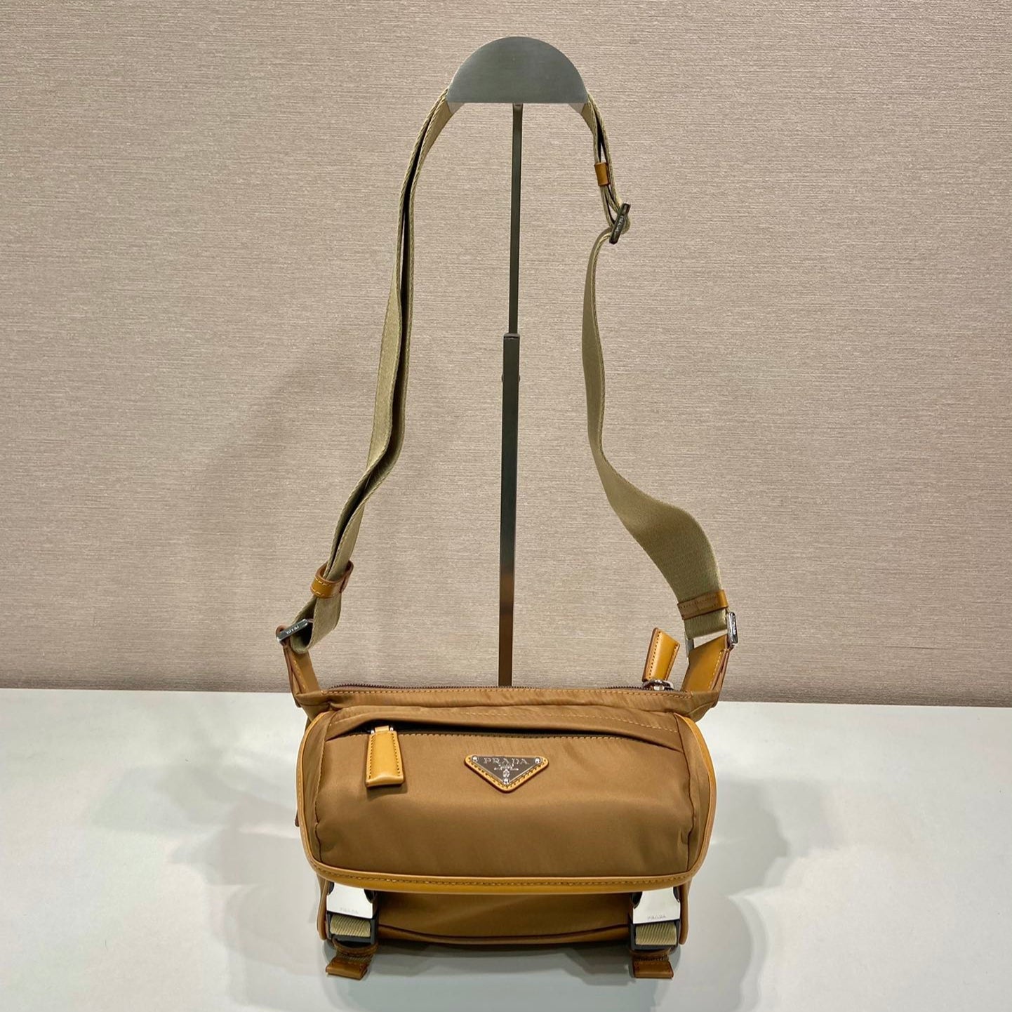 MESSENGER BAG 20 IN CIDER BROWN RE-NYLON AND CALFSKIN TRIM mysite