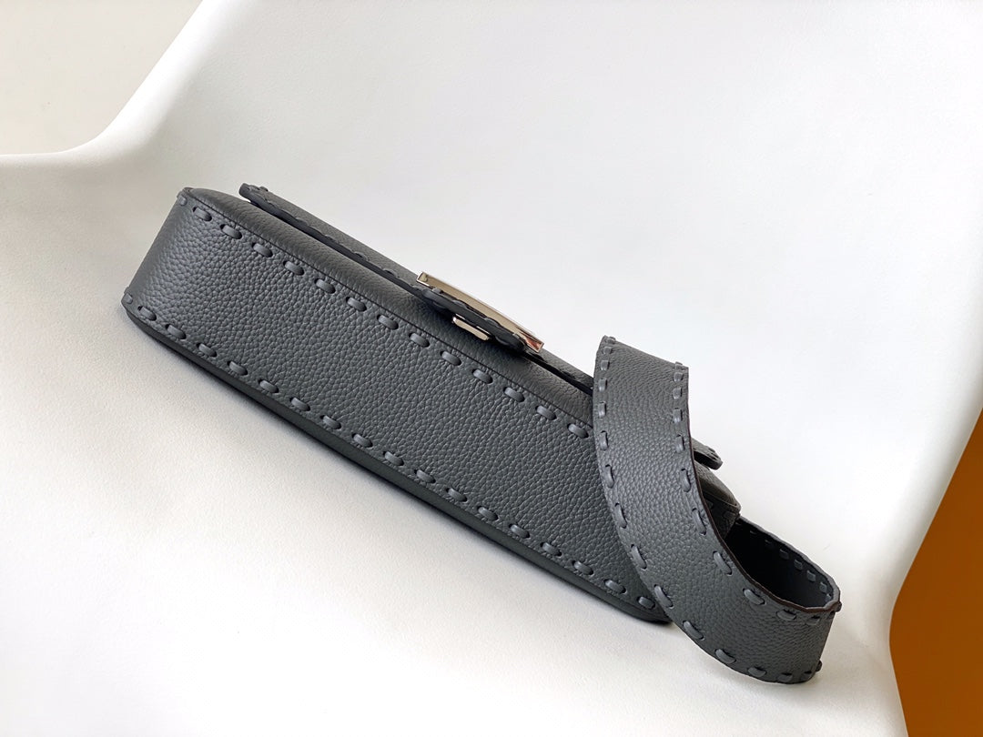 Fend Baguette 27 Bag Black Calfskin Shw mysite