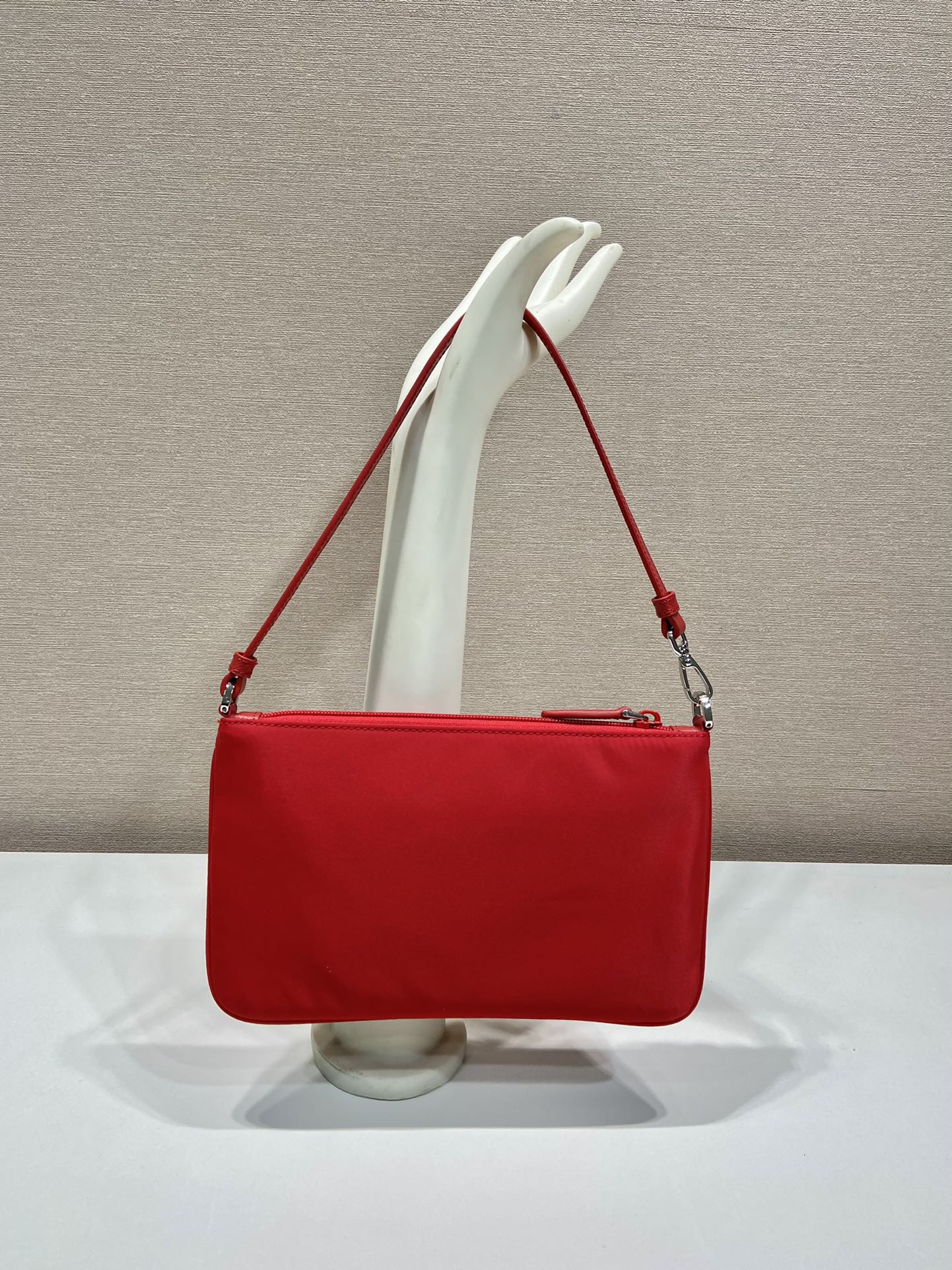 SHOULDER BAG 24 WITH TRIANGLE LOGO IN PASSION RED RE-NYLON FABRIC mysite