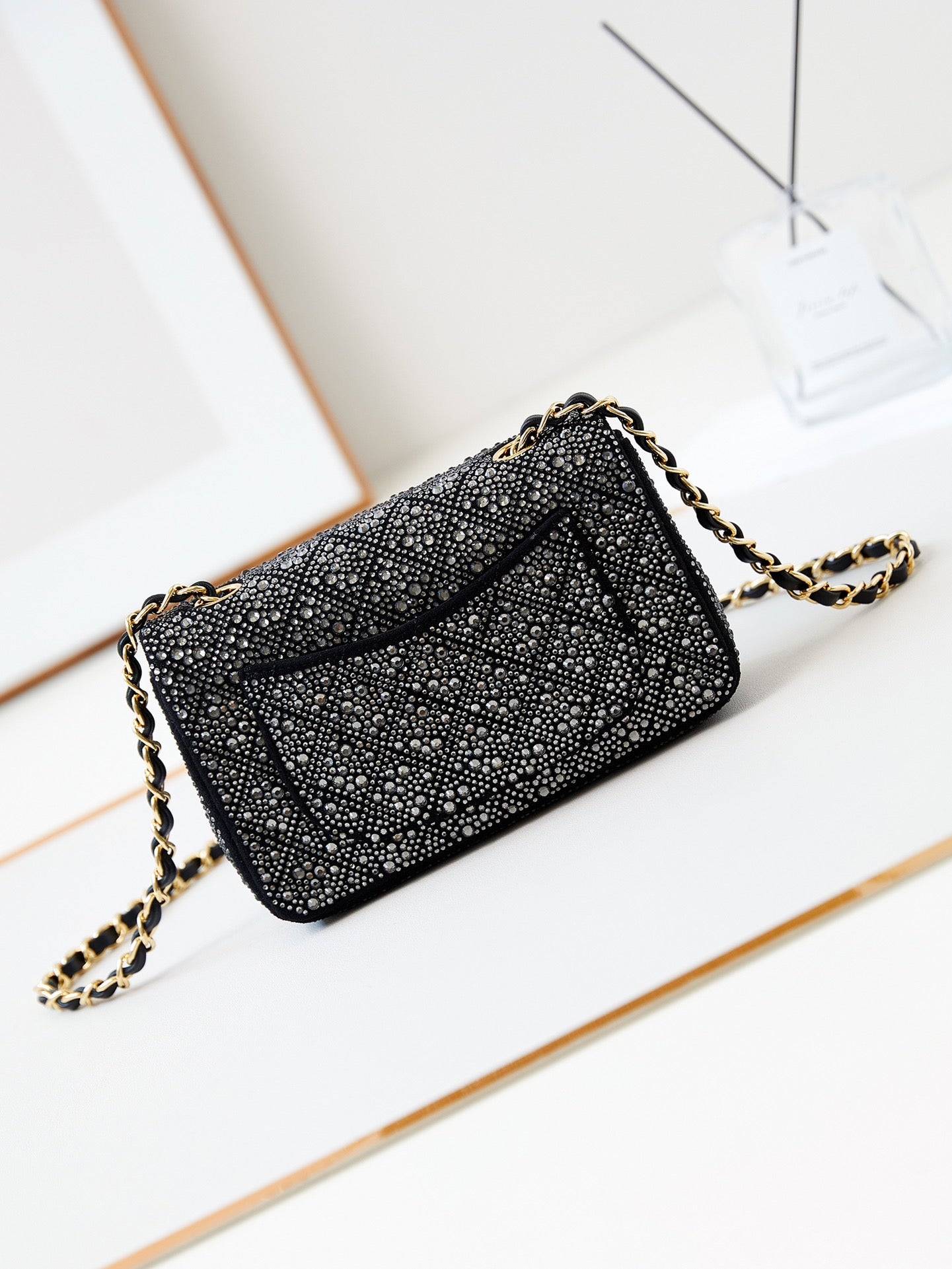 24b mini flap bag  20cm black lambskin silver diamond mysite