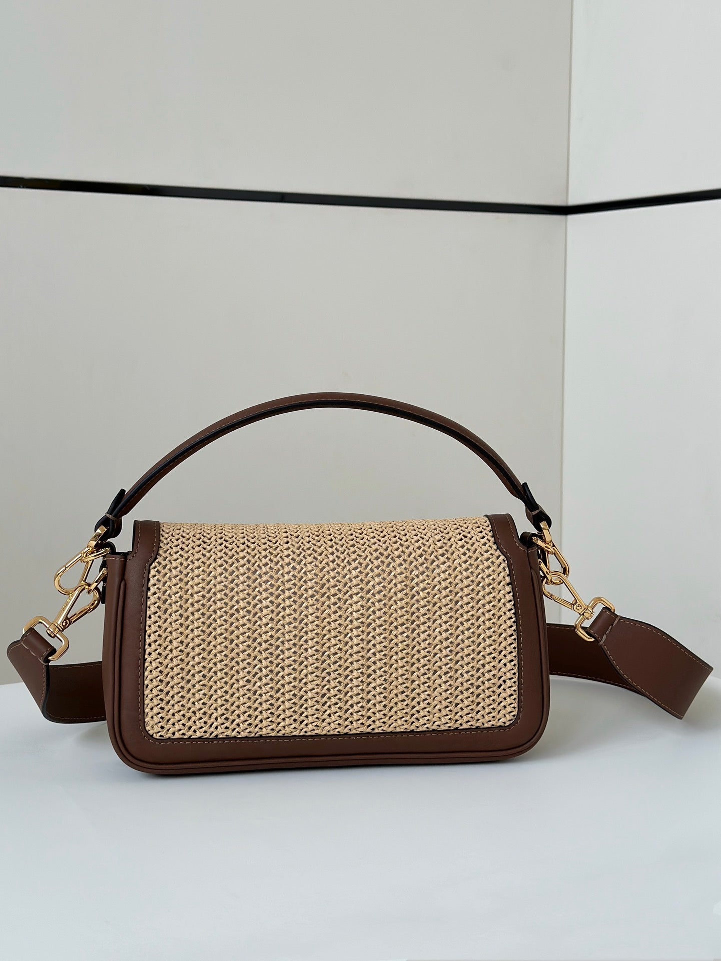 FENDI BAGUETTE 27 BAG IN BEIGE RAFFIA AND BROWN CALFSKIN WITH GOLD HARDWARE mysite