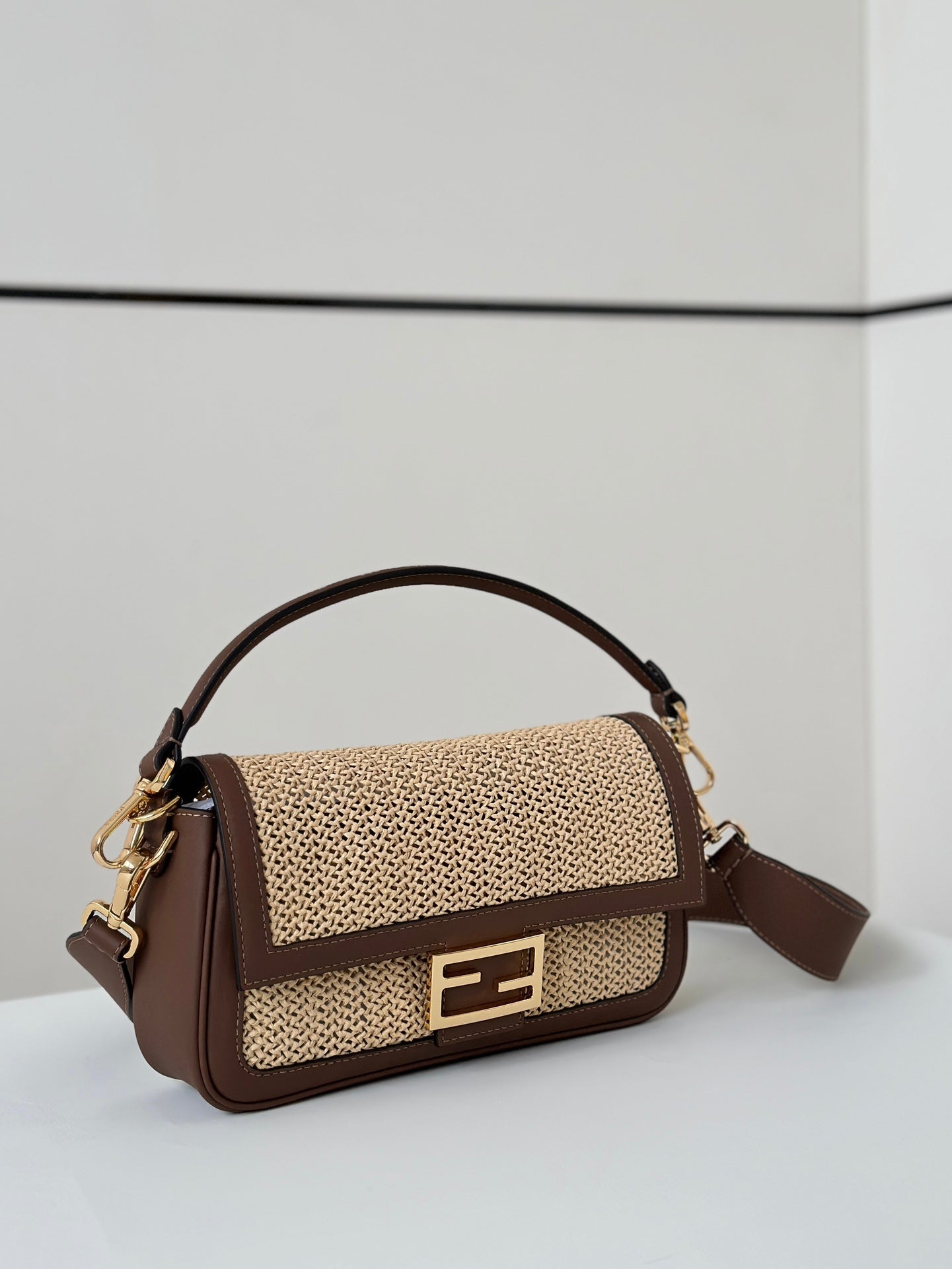 FENDI BAGUETTE 27 BAG IN BEIGE RAFFIA AND BROWN CALFSKIN WITH GOLD HARDWARE mysite