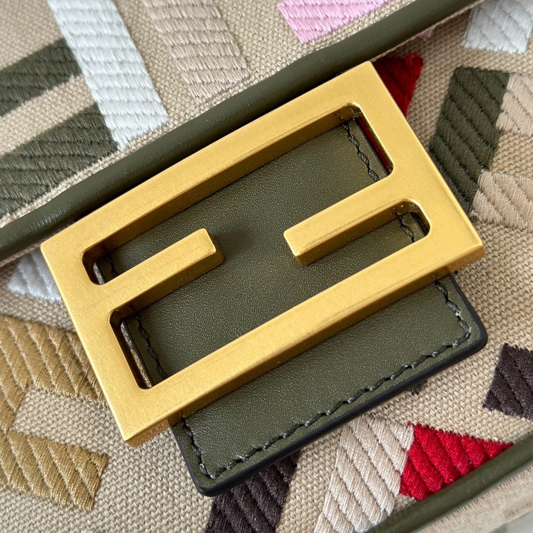 BAGUETTE CANVAS 27 BAG WITH MULTICOLOUR FF EMBROIDERY GOLD HARDWARE mysite