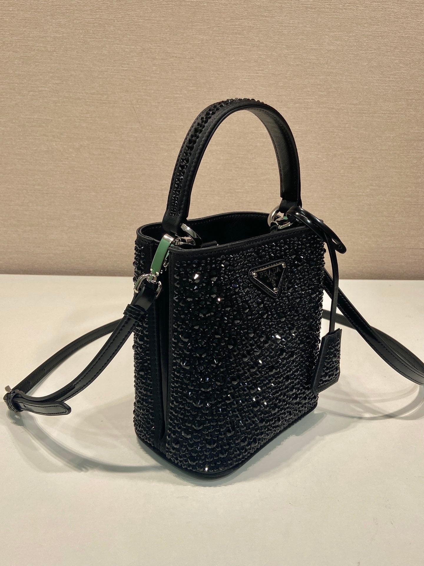 PANIER BUCKET BAG 16 IN BLACK CALFSKIN ATTACHED FULL CRYSTALS mysite