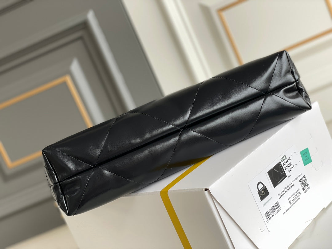 24K CC Hobo 22 Bag Black Lambskin Gold Hardware mysite