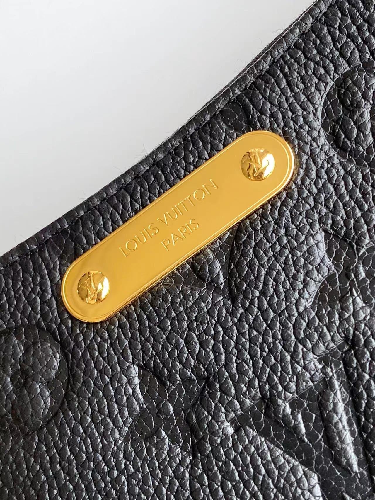 LIV POCHETTE 24 IN BLACK MONOGRAM EMPREINTE LEATHER GOLD HARDWARE mysite