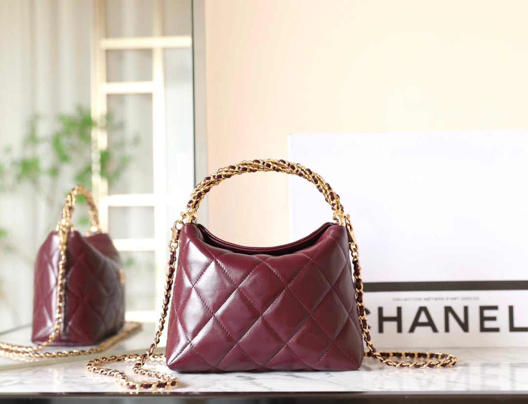 24B Cluth With Chain Burgundy Lambskin Gold Hardware mysite
