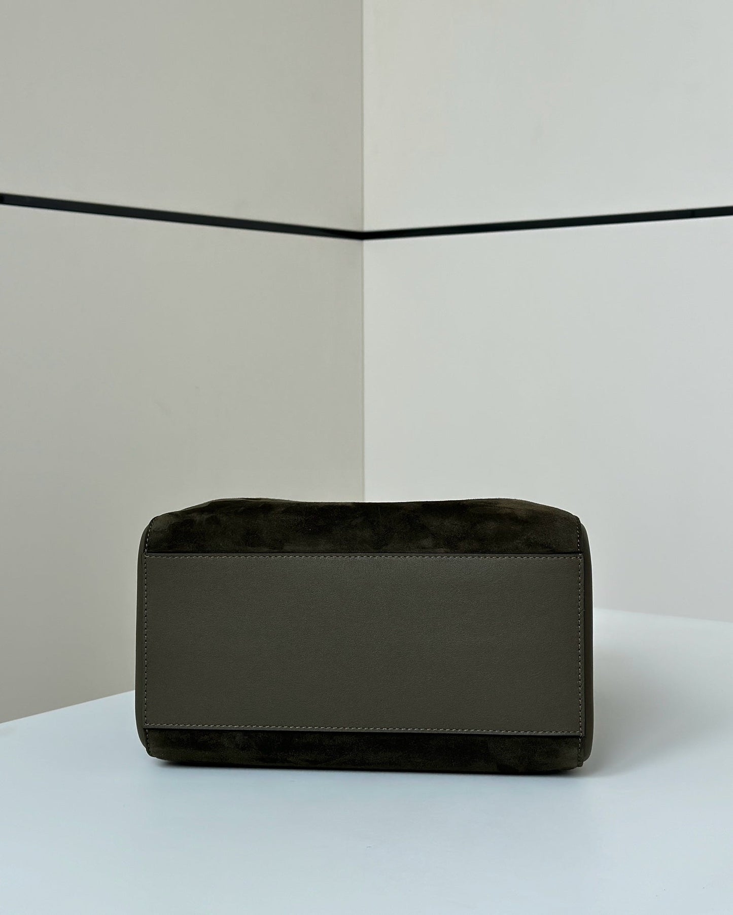 ORIGAMI MEDIUM 27 IN ARMY GREEN LAMBSKIN AND SUEDE mysite