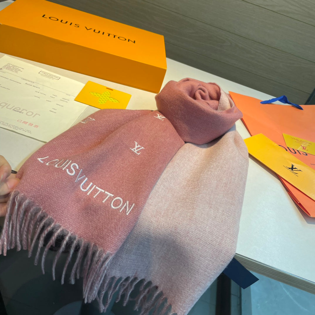SCARF 190 CM IN SALMON PINK CASHMERE WITH WHITE LOGO 396328 mysite