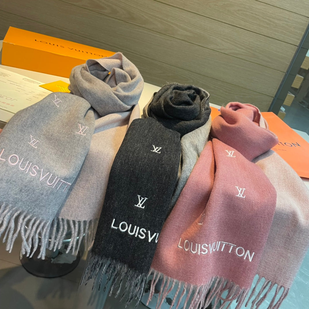 SCARF 190 CM IN SALMON PINK CASHMERE WITH WHITE LOGO 396328 mysite