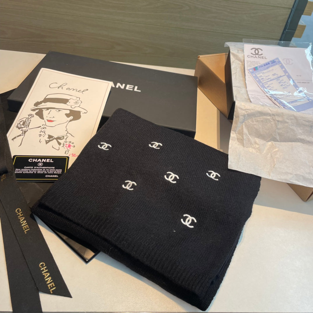 SCARF 190 CM IN BLACK CASHMERE WITH EMBROIDERED LOGO 402002 mysite