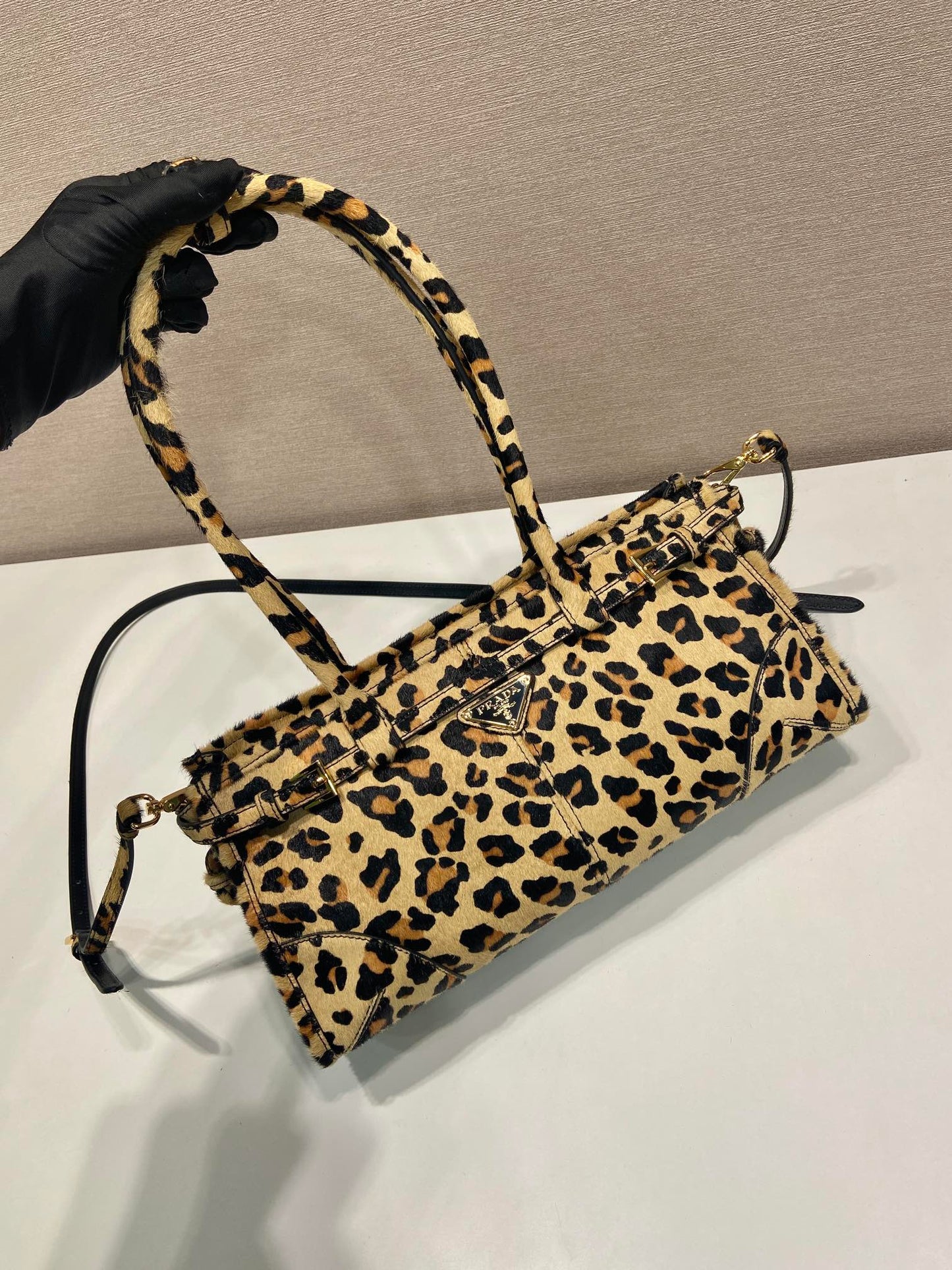 TOP HANDLE BAG 32 IN LEOPARD PRINT LEATHER mysite