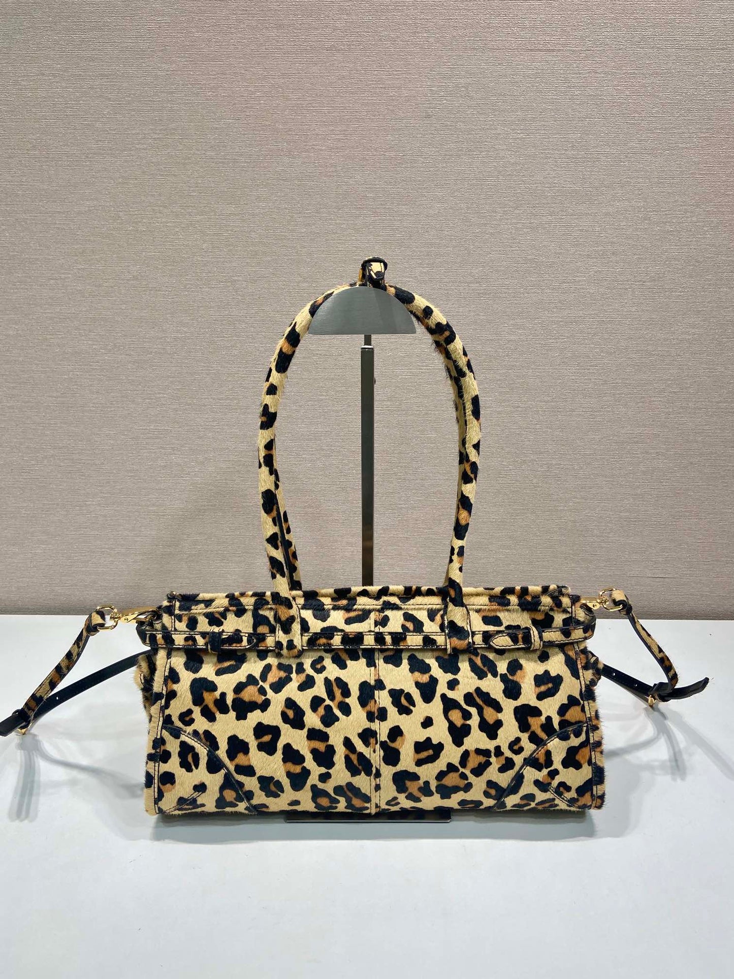 TOP HANDLE BAG 32 IN LEOPARD PRINT LEATHER mysite