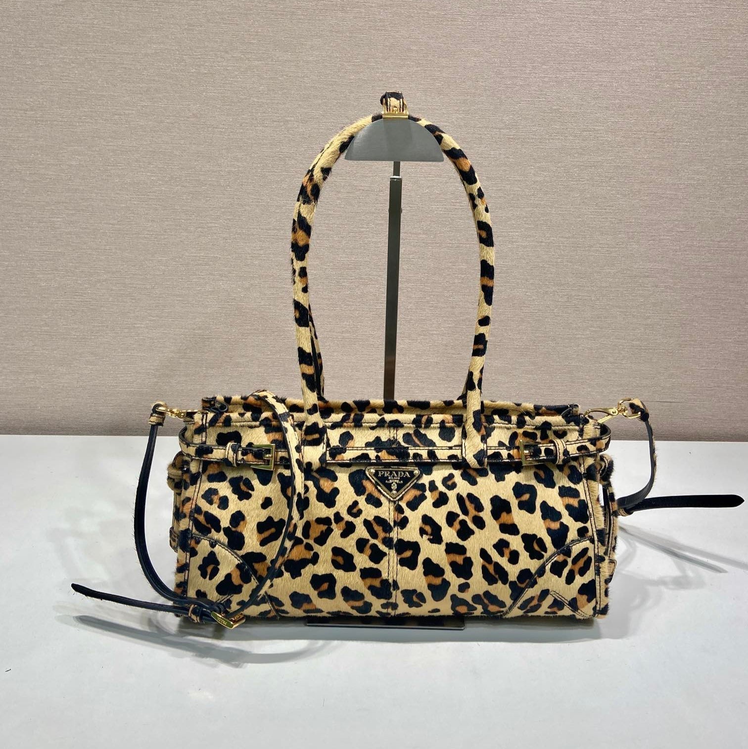 TOP HANDLE BAG 32 IN LEOPARD PRINT LEATHER mysite