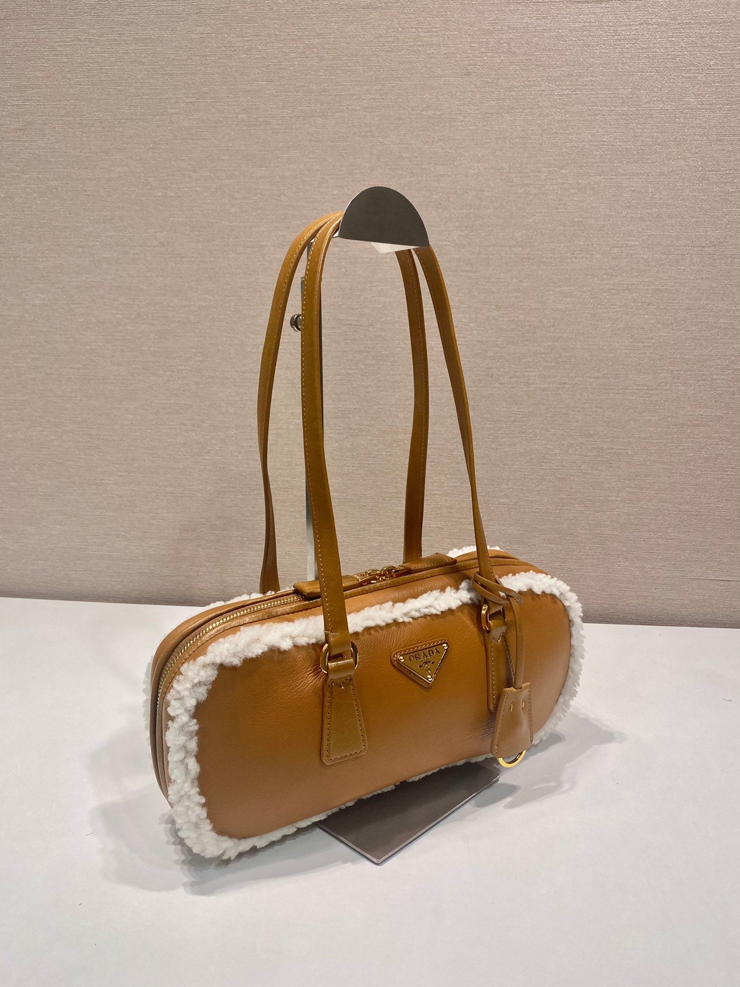 TOP HANDLE BAG 27 IN BRONZE BROWN SHEEPSKIN AND SHEARLING TRIM mysite