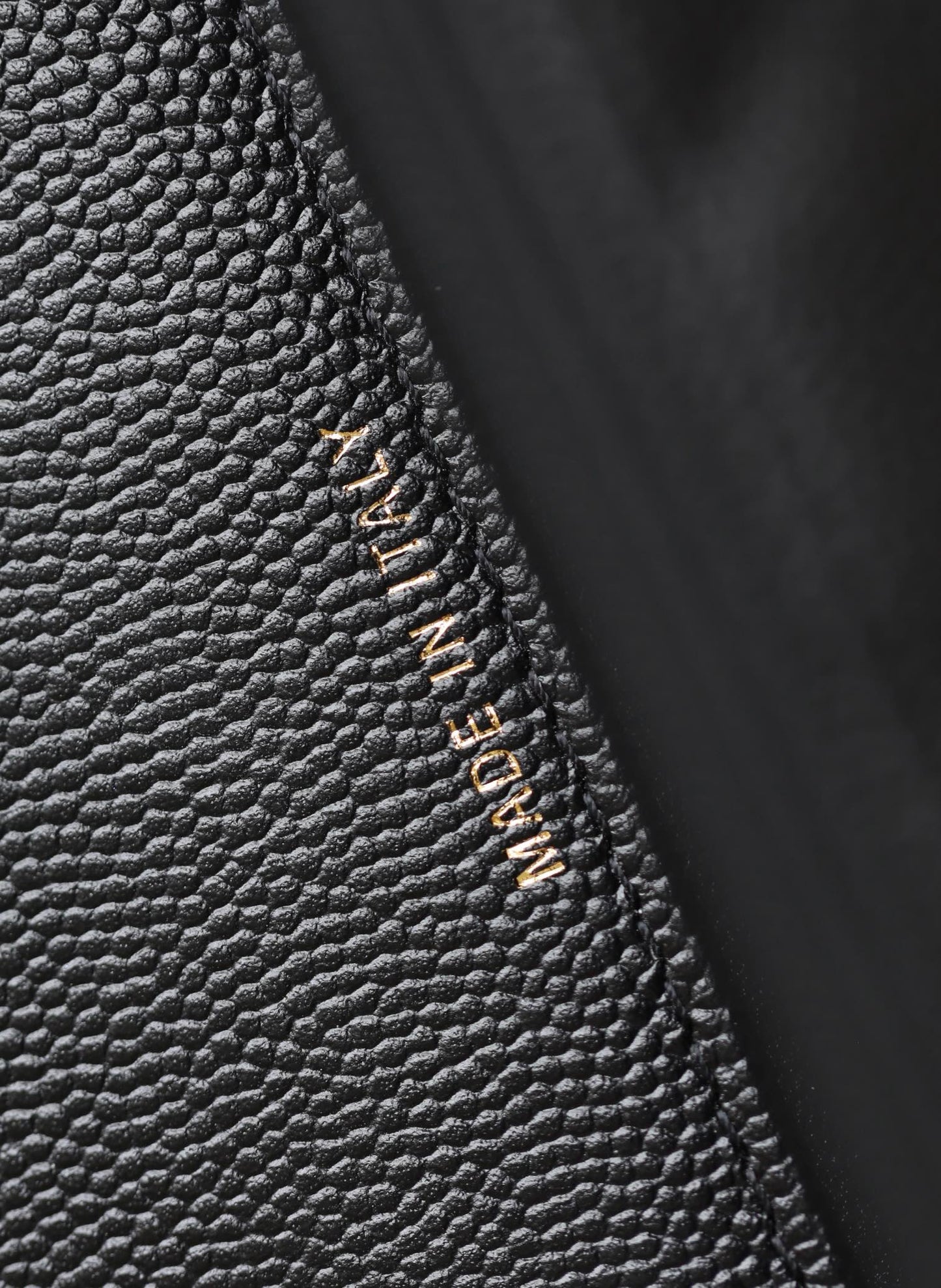 25C Flap Bag With Top Handle 18cm Black Grained Calfskin mysite