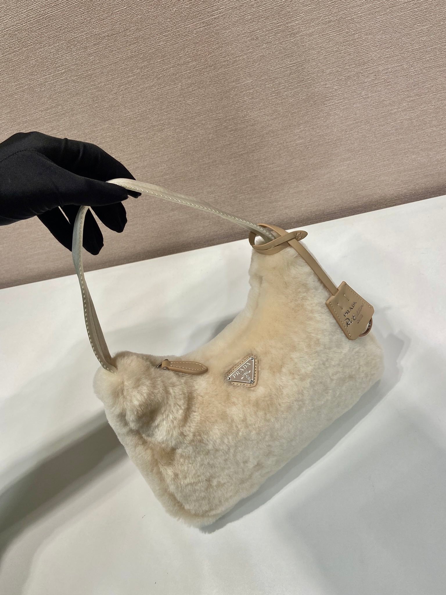 HOBO BAG 23 IN BEIGE RABBIT FUR mysite