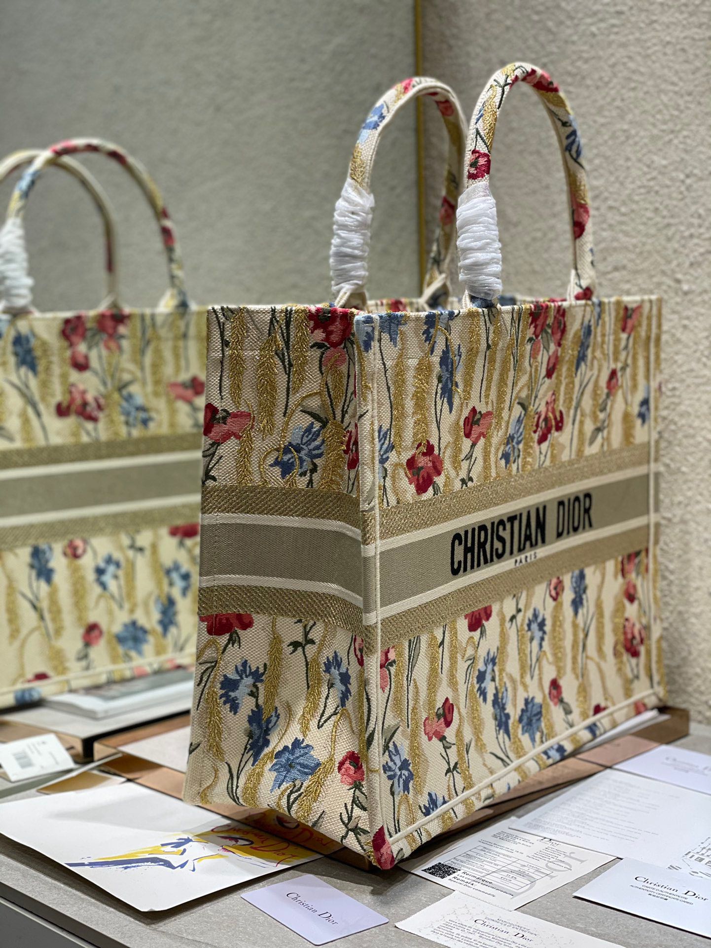 CD Hibiscus Book Tote 42cm Bag Canvas 336576 mysite