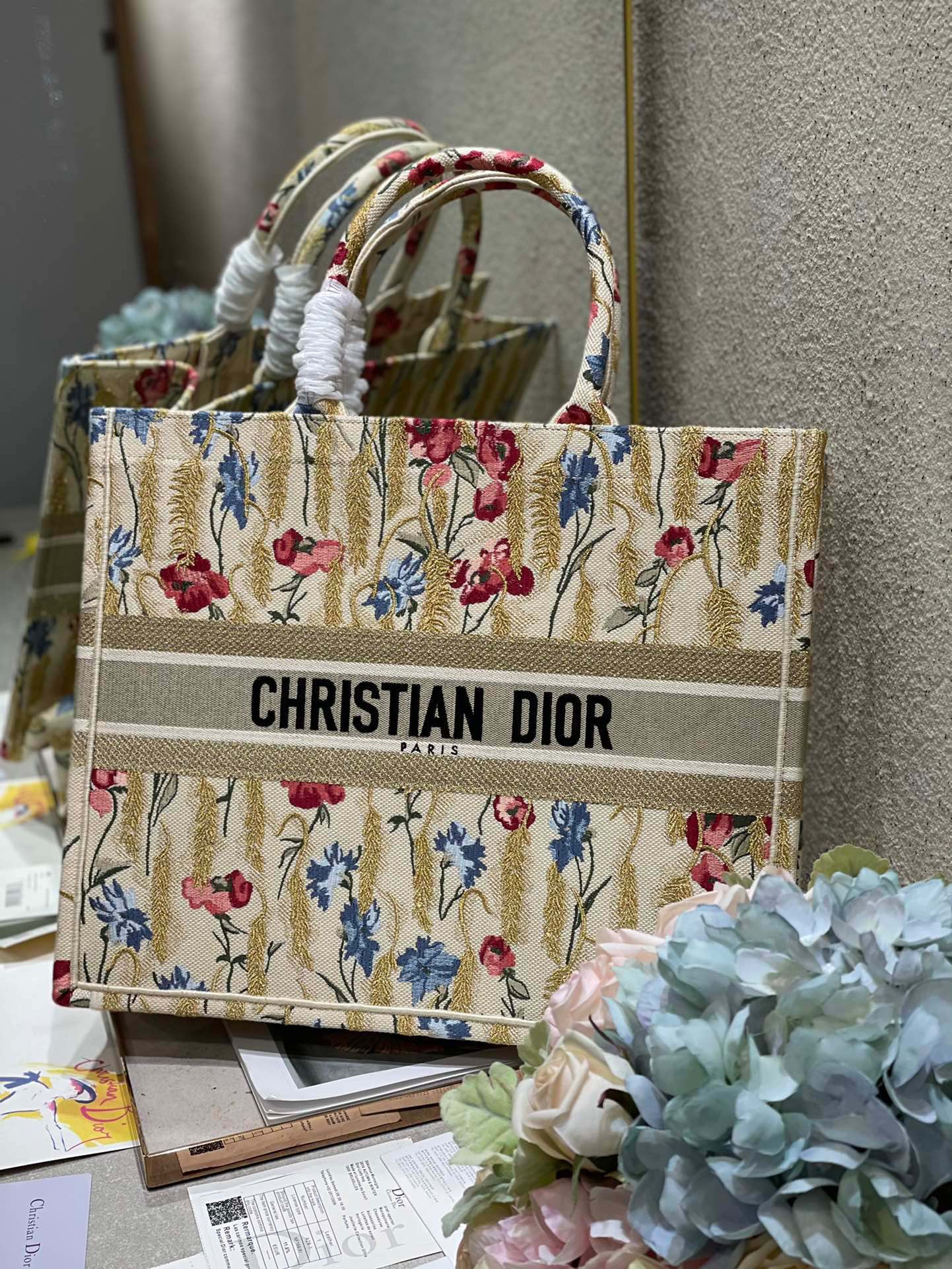 CD Hibiscus Book Tote 42cm Bag Canvas 336576 mysite