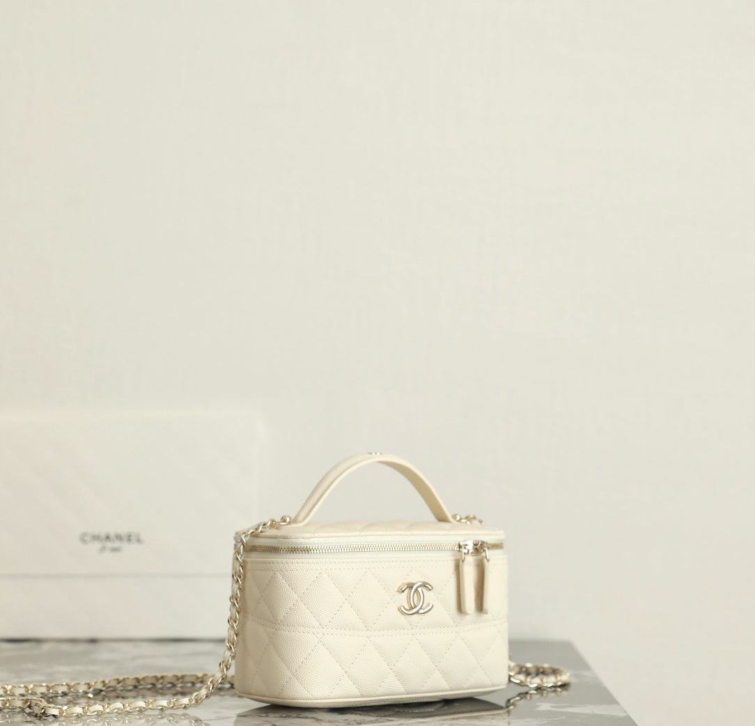 CC 25C Vanity 17cm Cream Grained Calfskin mysite