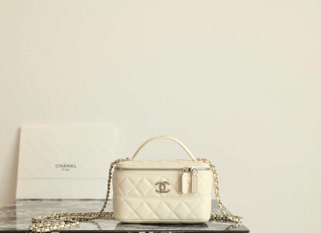 CC 25C Vanity 17cm Cream Grained Calfskin mysite