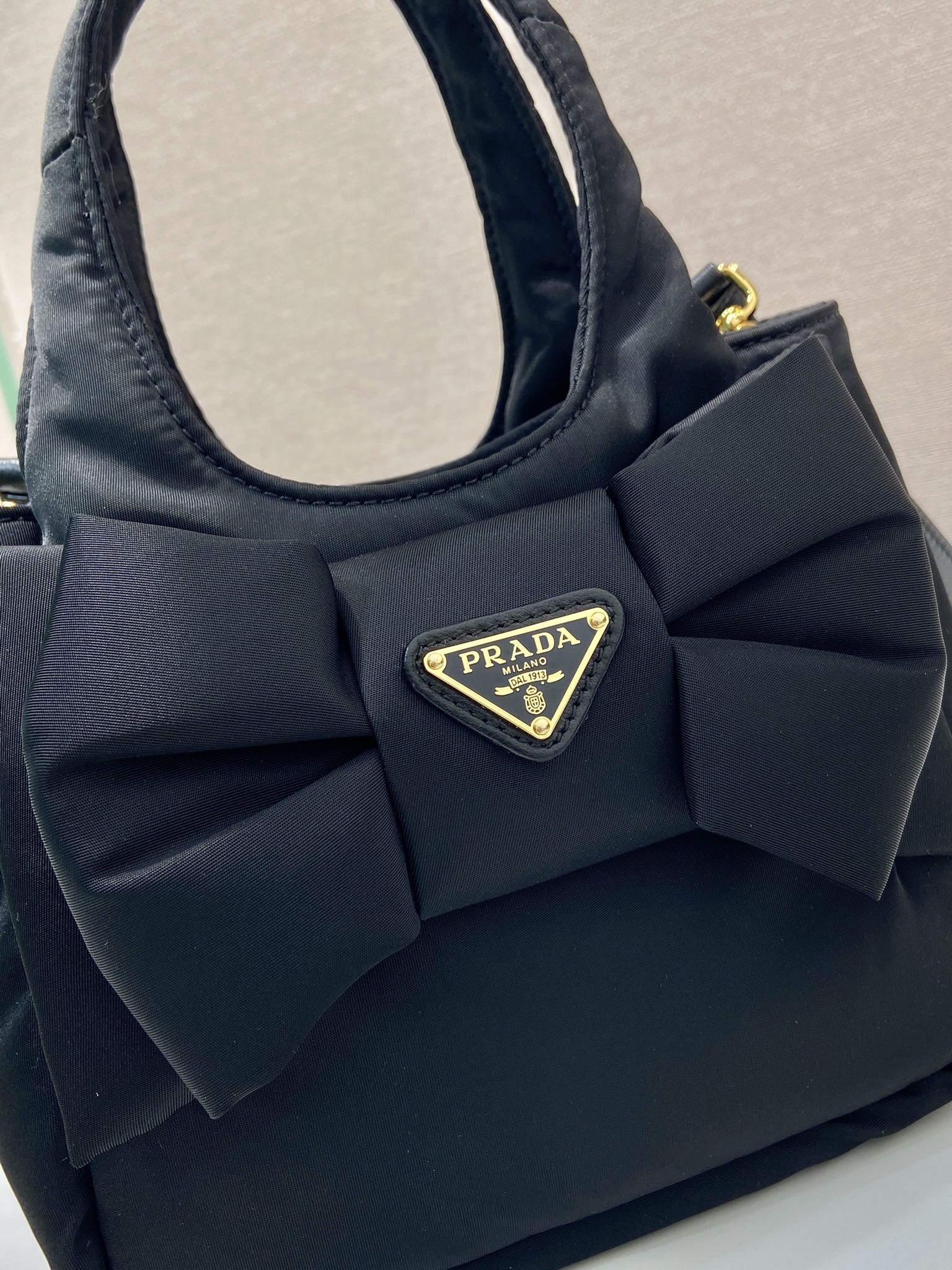 MINI BOW TOTE BAG 18 IN BLACK PADDED NYLON FABRIC mysite