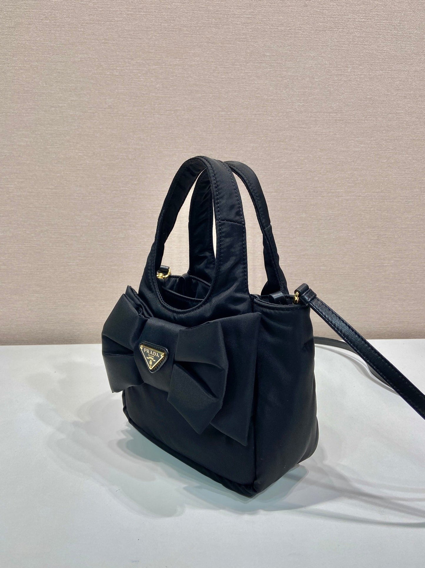 MINI BOW TOTE BAG 18 IN BLACK PADDED NYLON FABRIC mysite