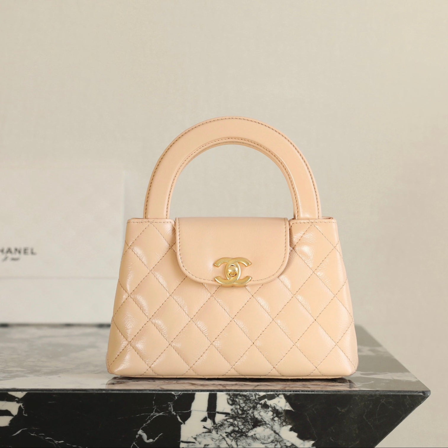 CC 24K Nano 19cm Kelly Shopper Bag Beige Patent Lambskin mysite