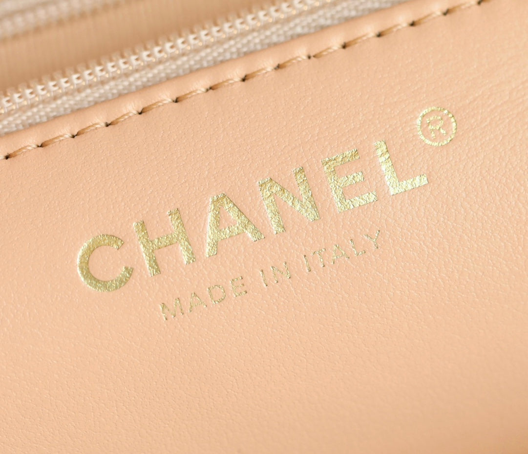 CC 24K Nano 19cm Kelly Shopper Bag Beige Patent Lambskin mysite