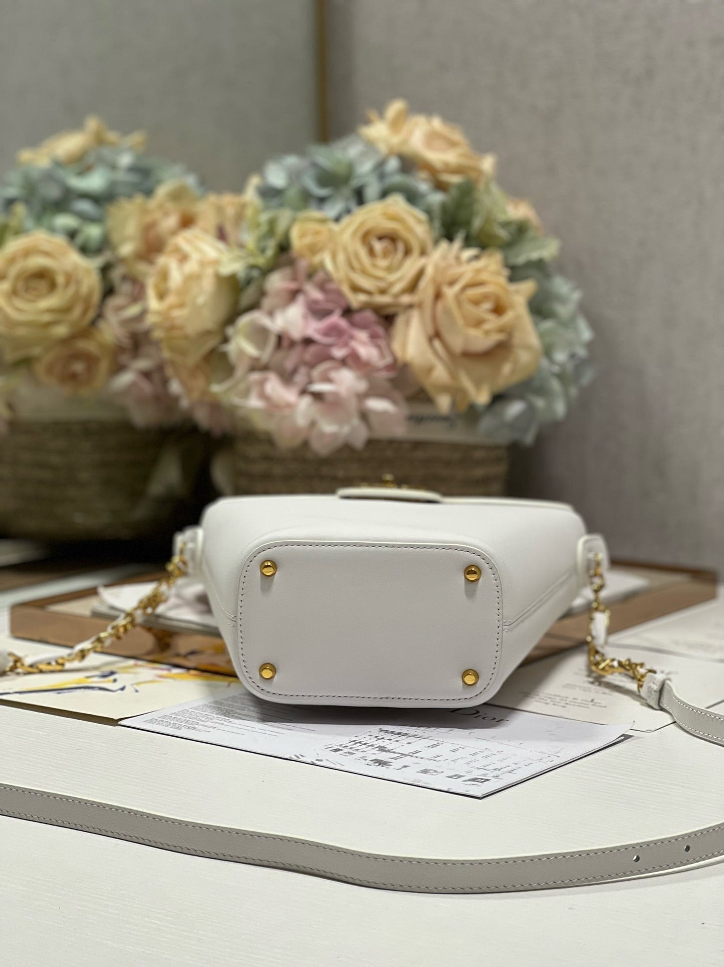 CD Montaigne Large Chain Bucket Bag White Calfskin 336797 mysite