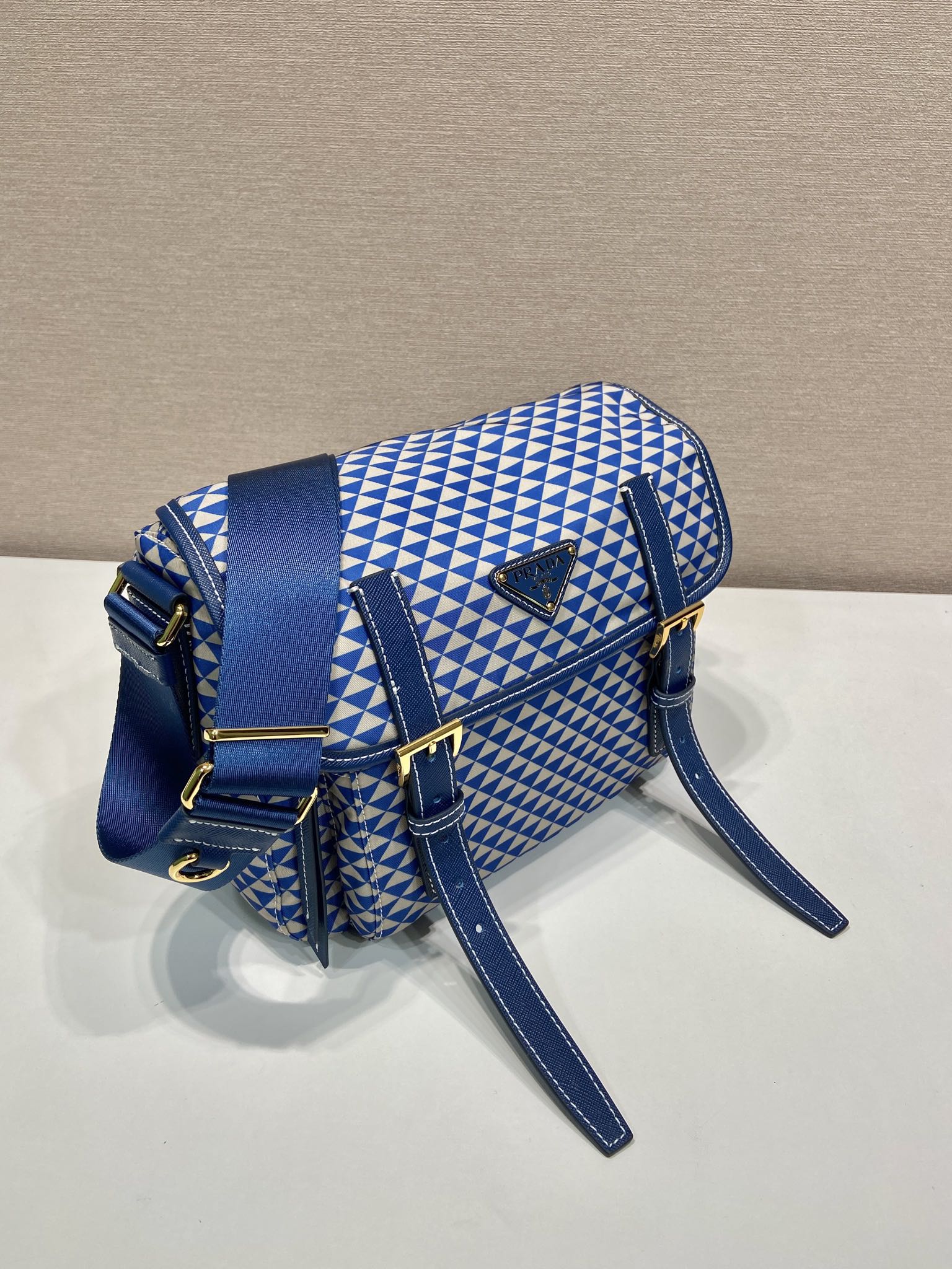 MESSENGER BAG 25 IN BLUE MIX WHITE TRIANGLE PATTERN EMBROIDERED FABRIC mysite