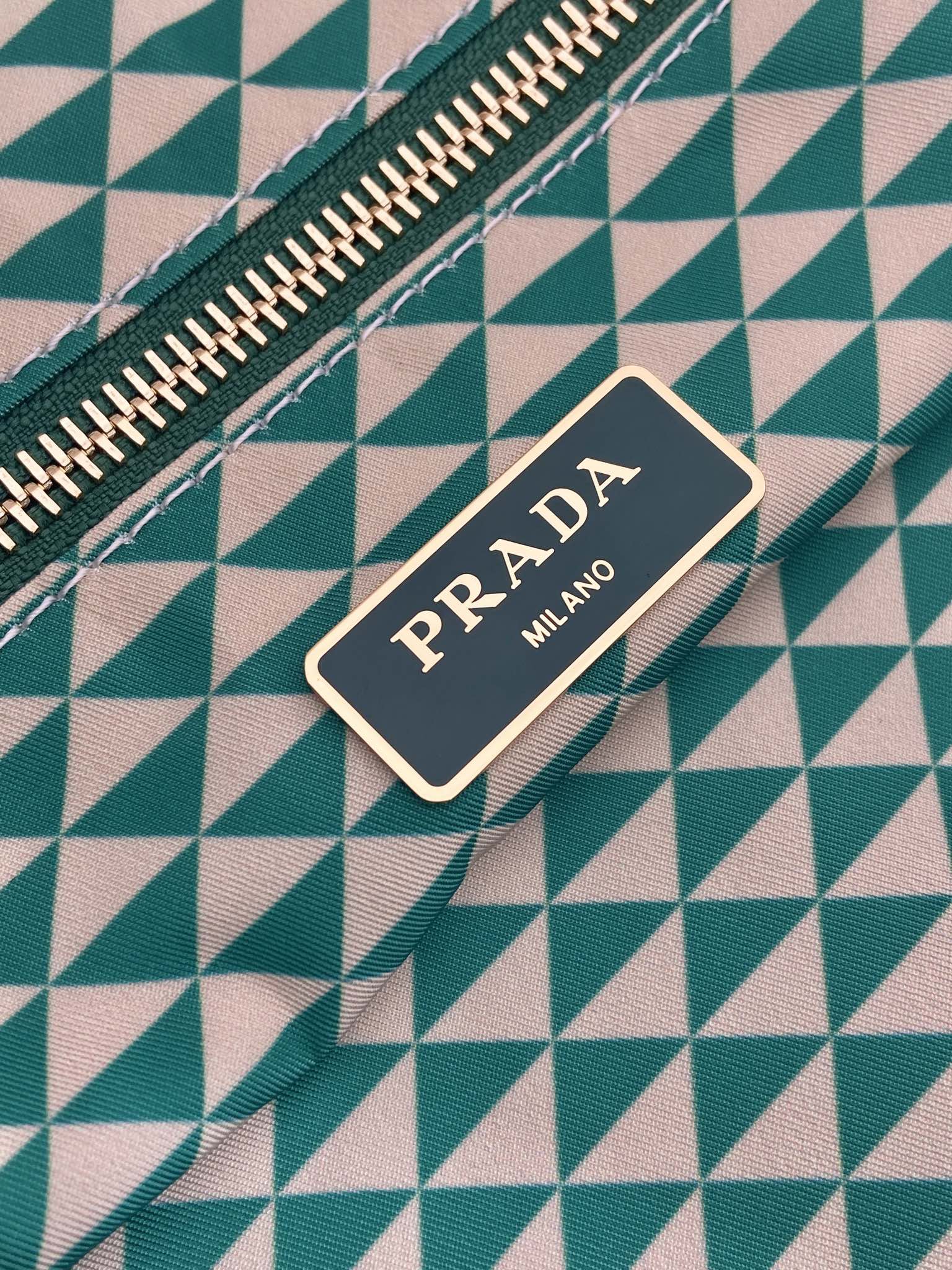 TOTE BAG 33 IN FOREST GREEN MIX CREAM TRIANGLE PATTERN EMBROIDERED FABRIC mysite