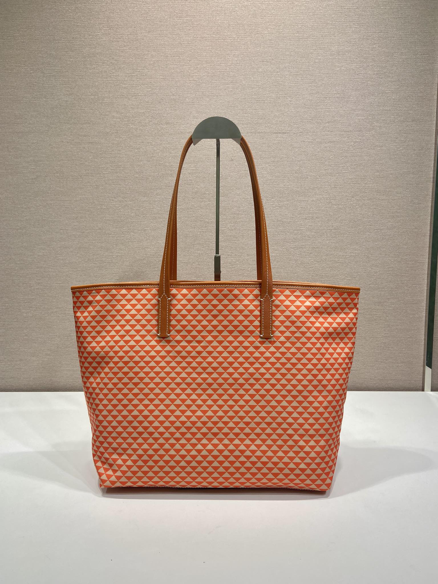 TOTE BAG 33 IN ORANGE MIX WHITE TRIANGLE PATTERN EMBROIDERED FABRIC mysite