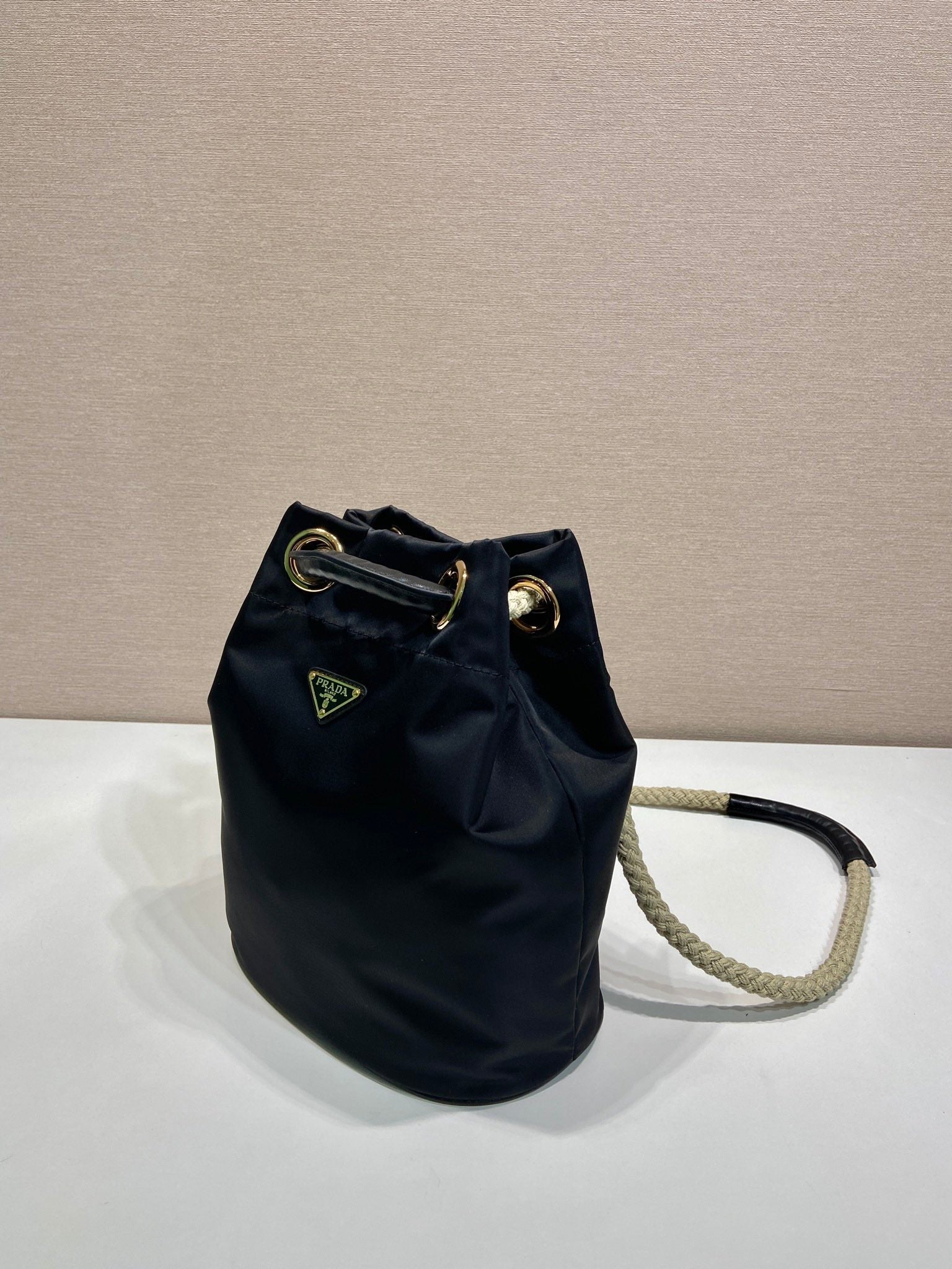 BUCKET BAG 28 IN BLACK RE-NYLON GOLD LOGO mysite
